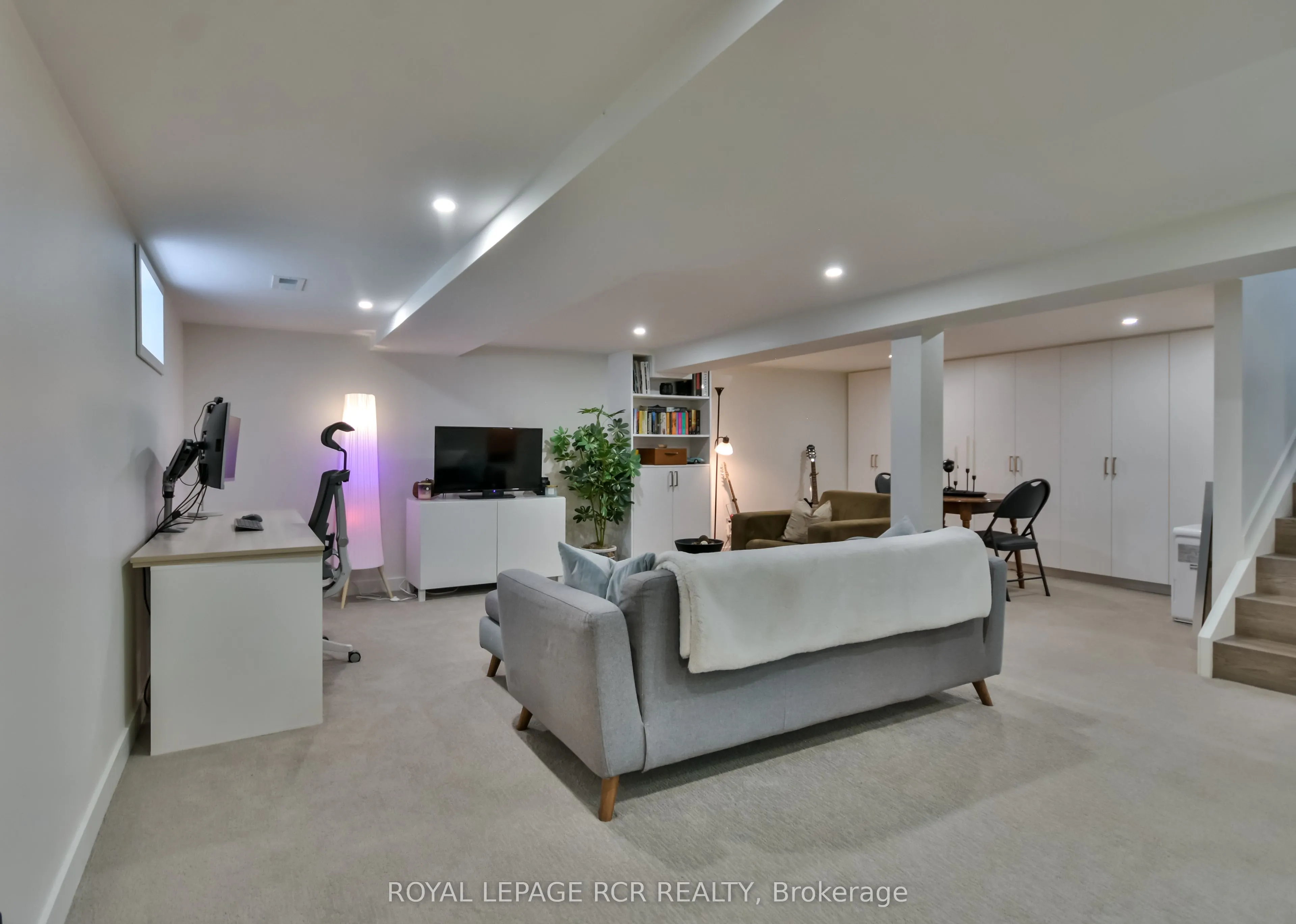 2075 Gilford Road