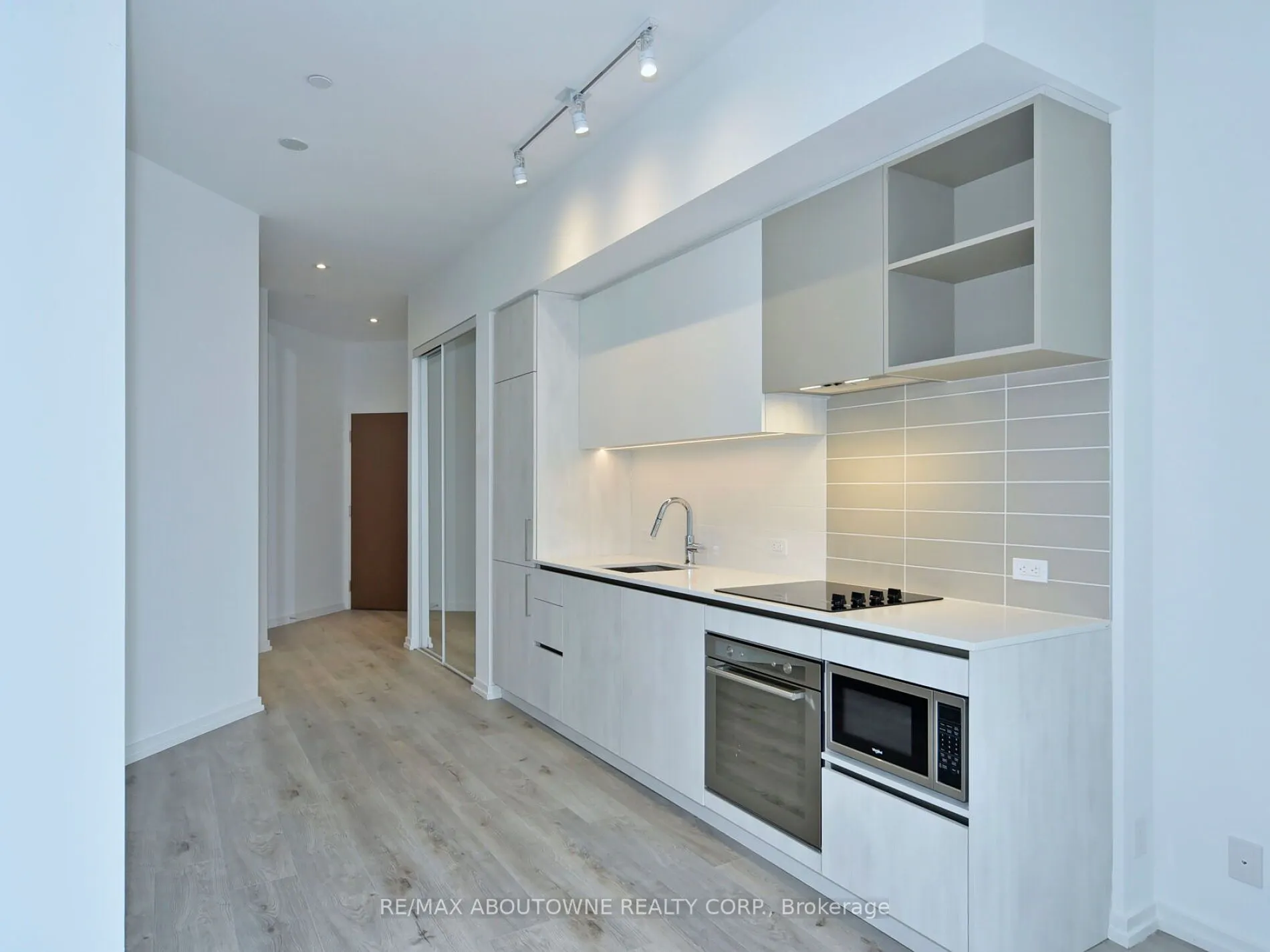 1000 Portage Parkway, #307