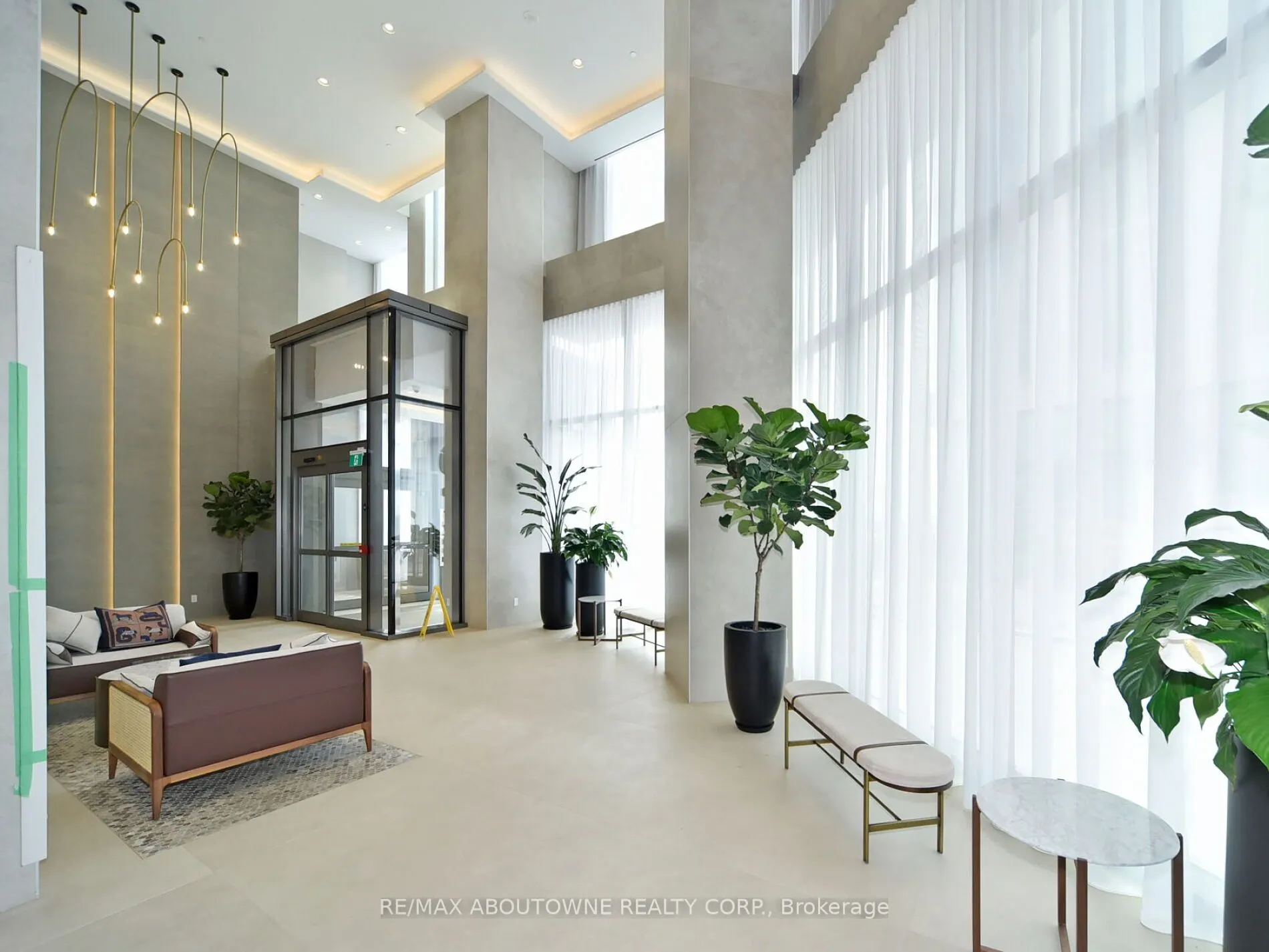 1000 Portage Parkway, #307