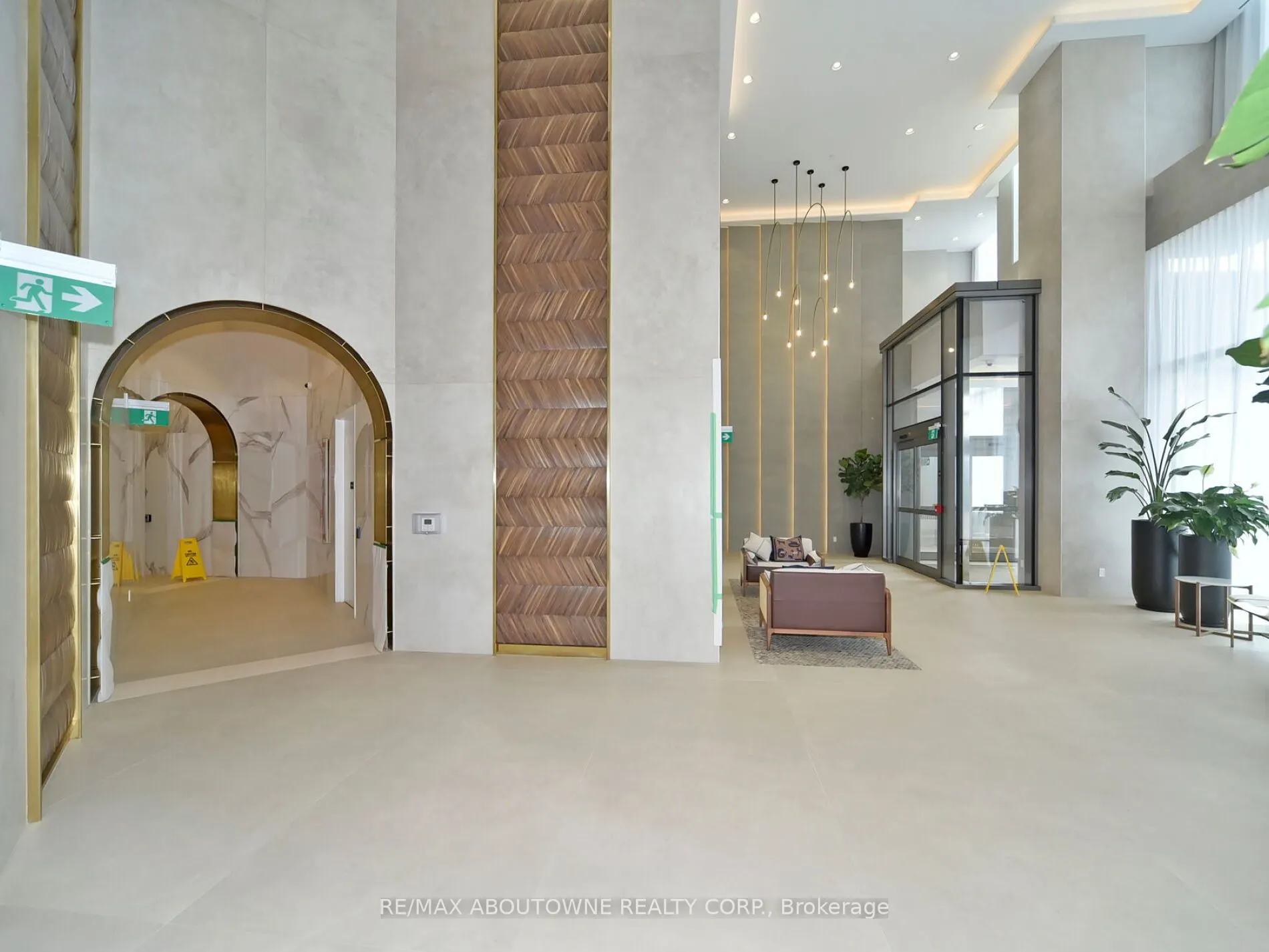 1000 Portage Parkway, #307