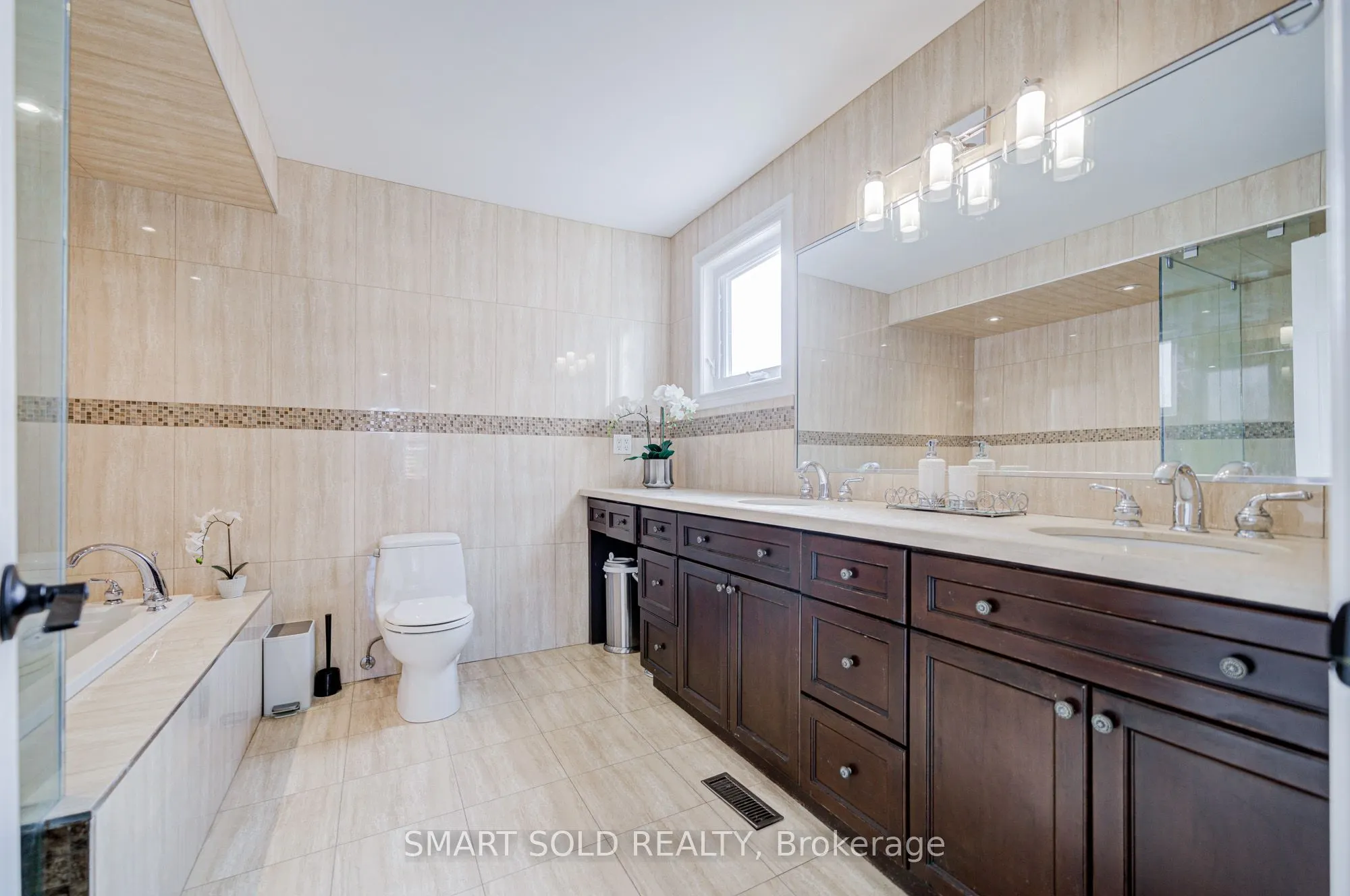 200 Rosedale Heights Drive