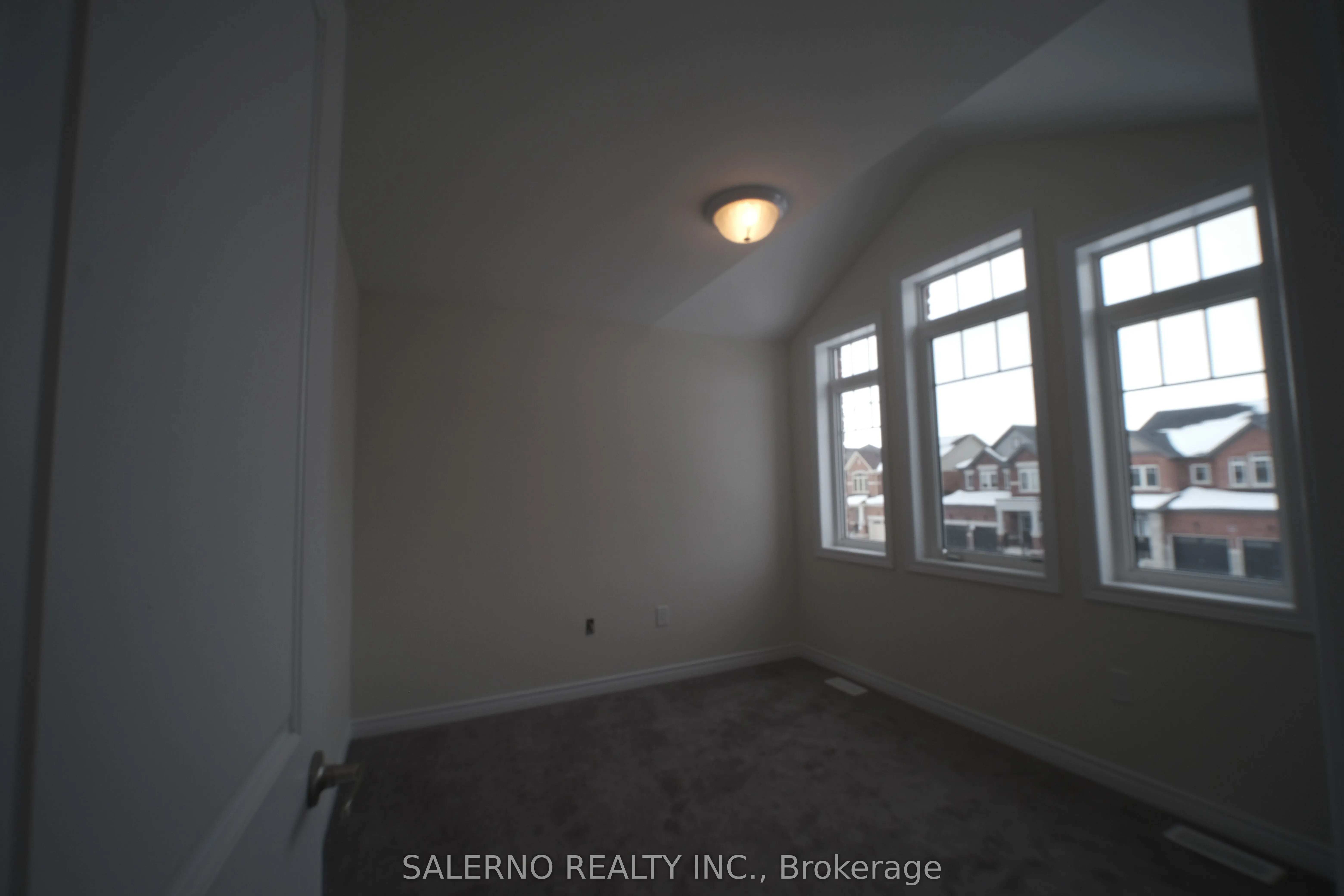 1445 Farrow Crescent