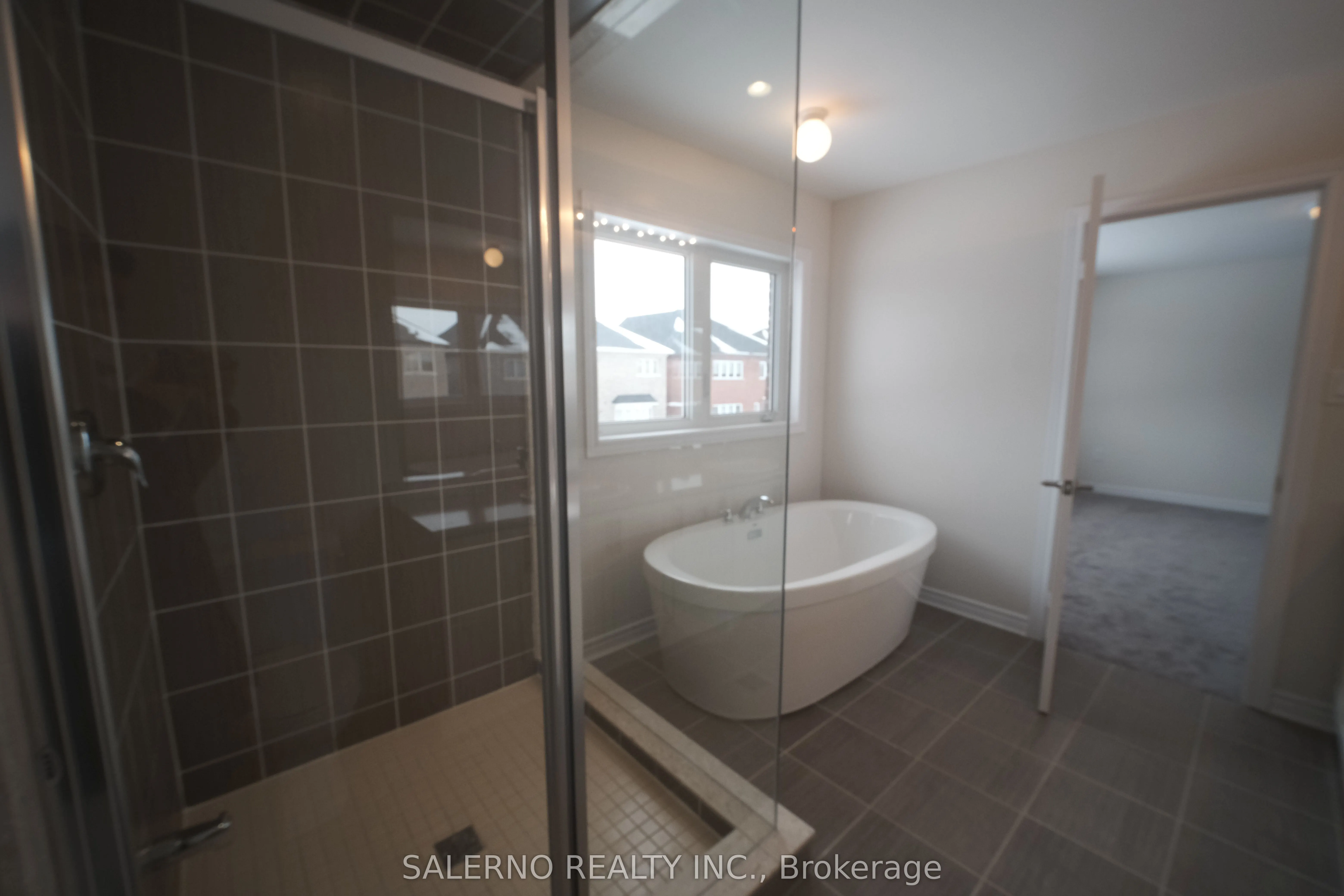 1445 Farrow Crescent