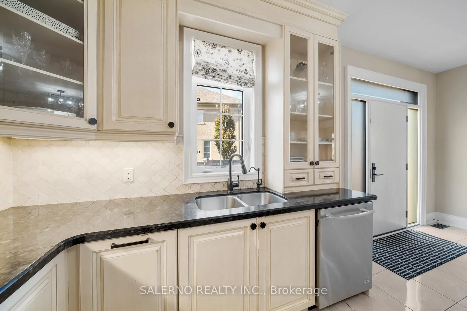 30 Fairmont Ridge