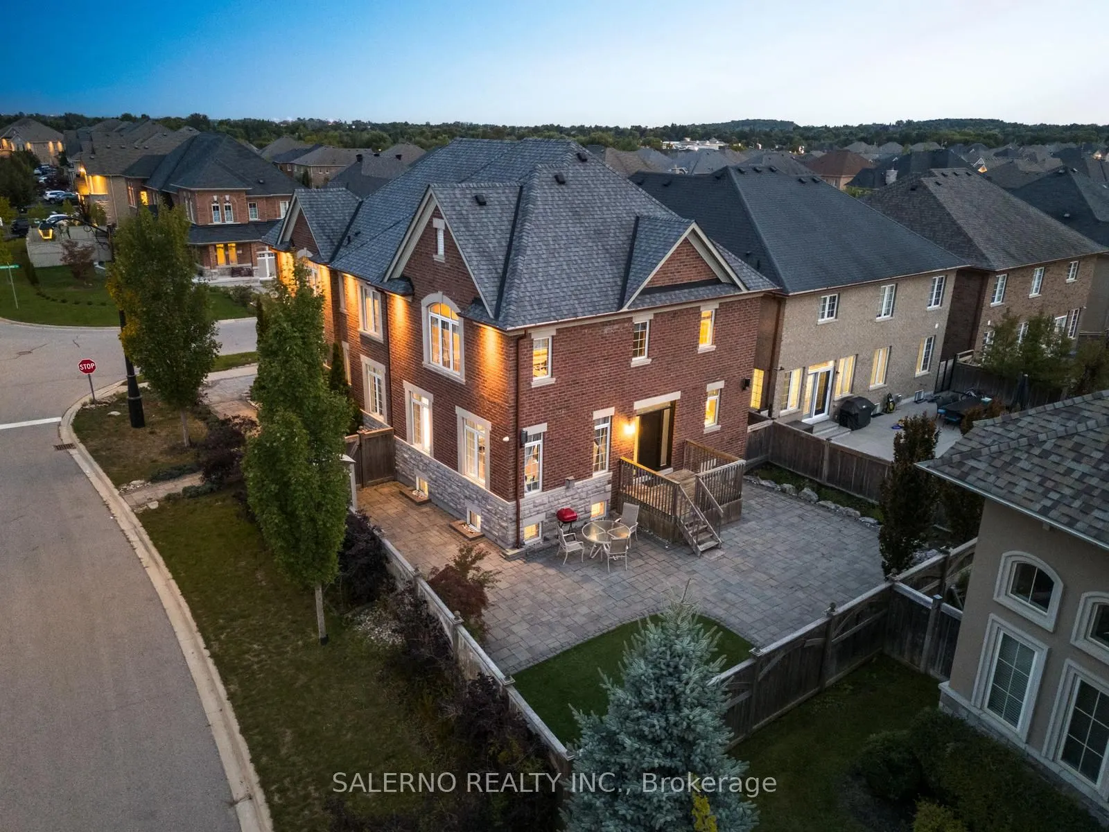 30 Fairmont Ridge