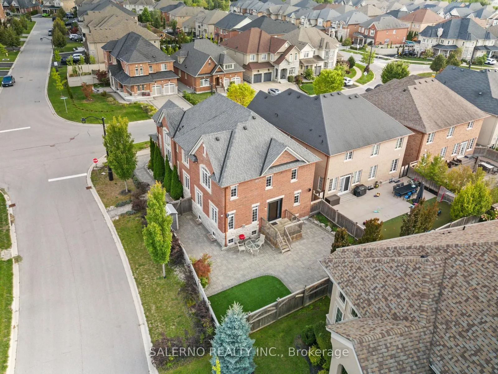 30 Fairmont Ridge