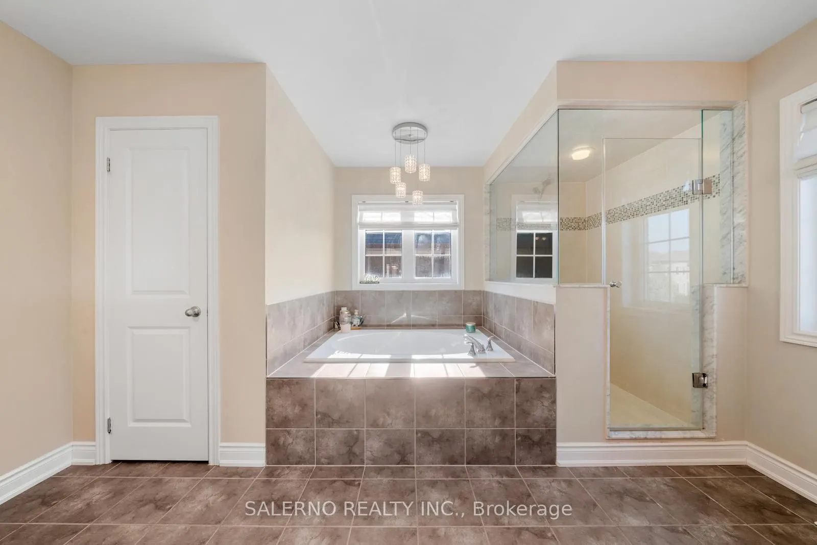 30 Fairmont Ridge