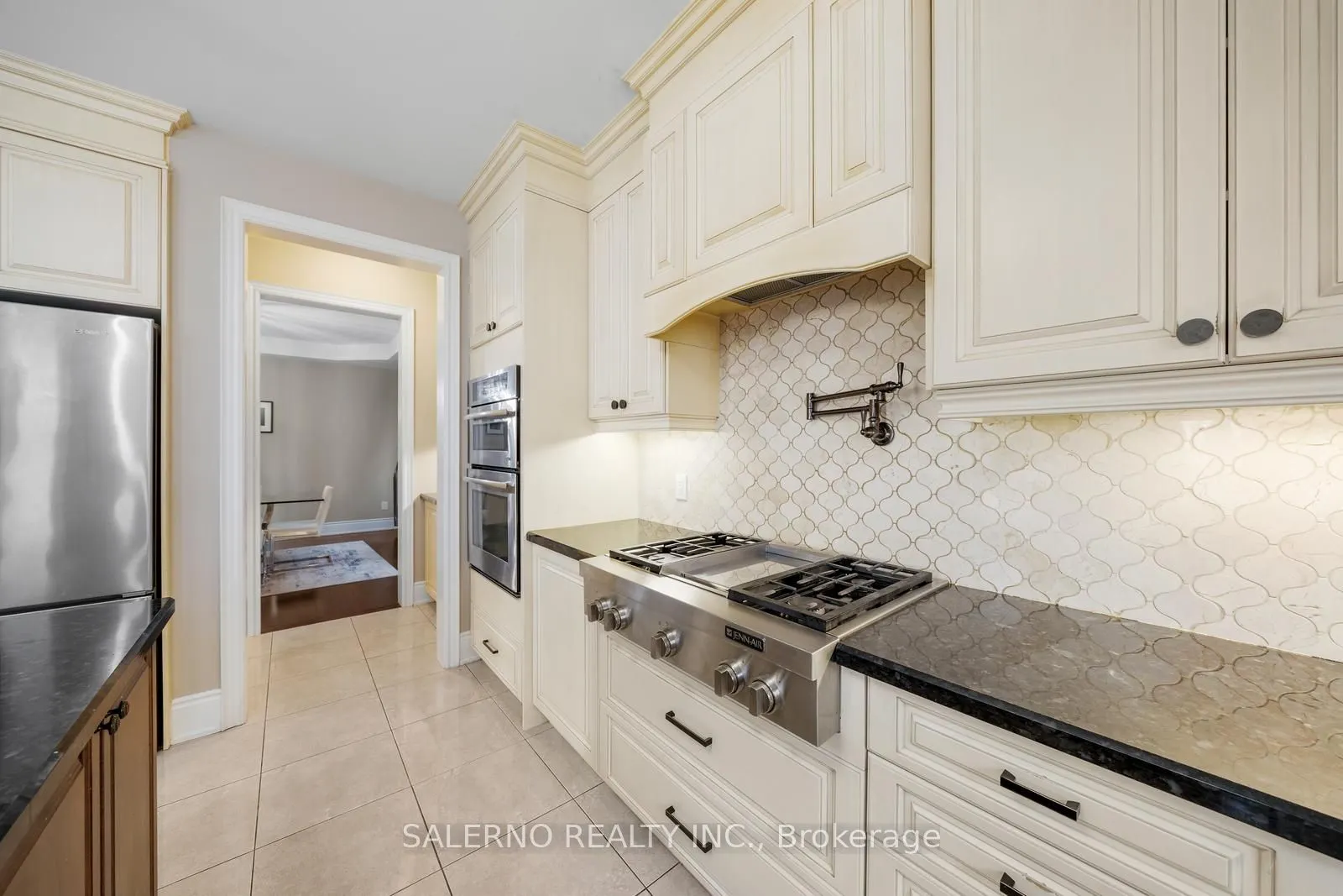 30 Fairmont Ridge