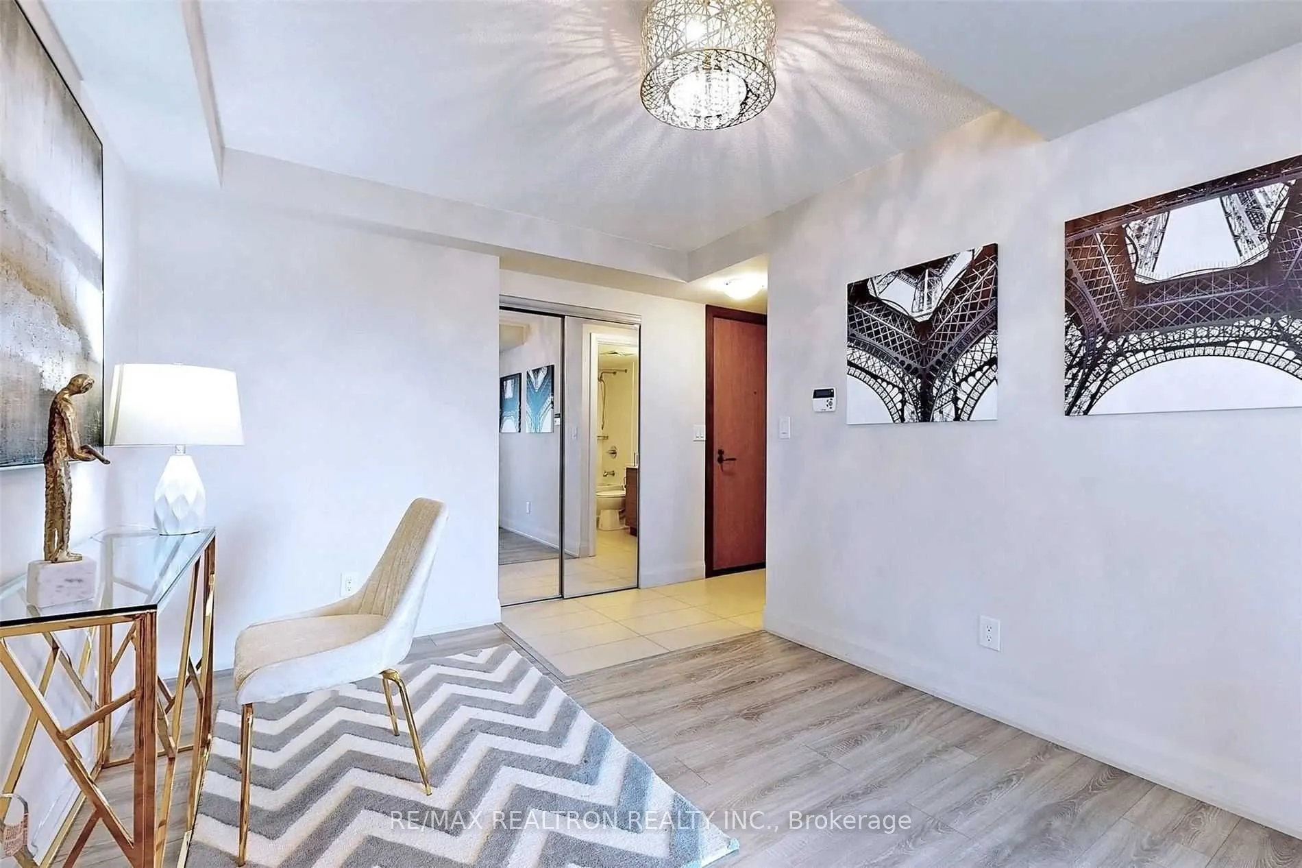8200 Birchmount Road, #902