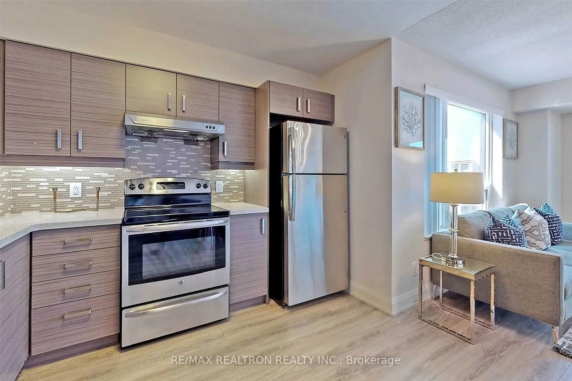 8200 Birchmount Road, #902