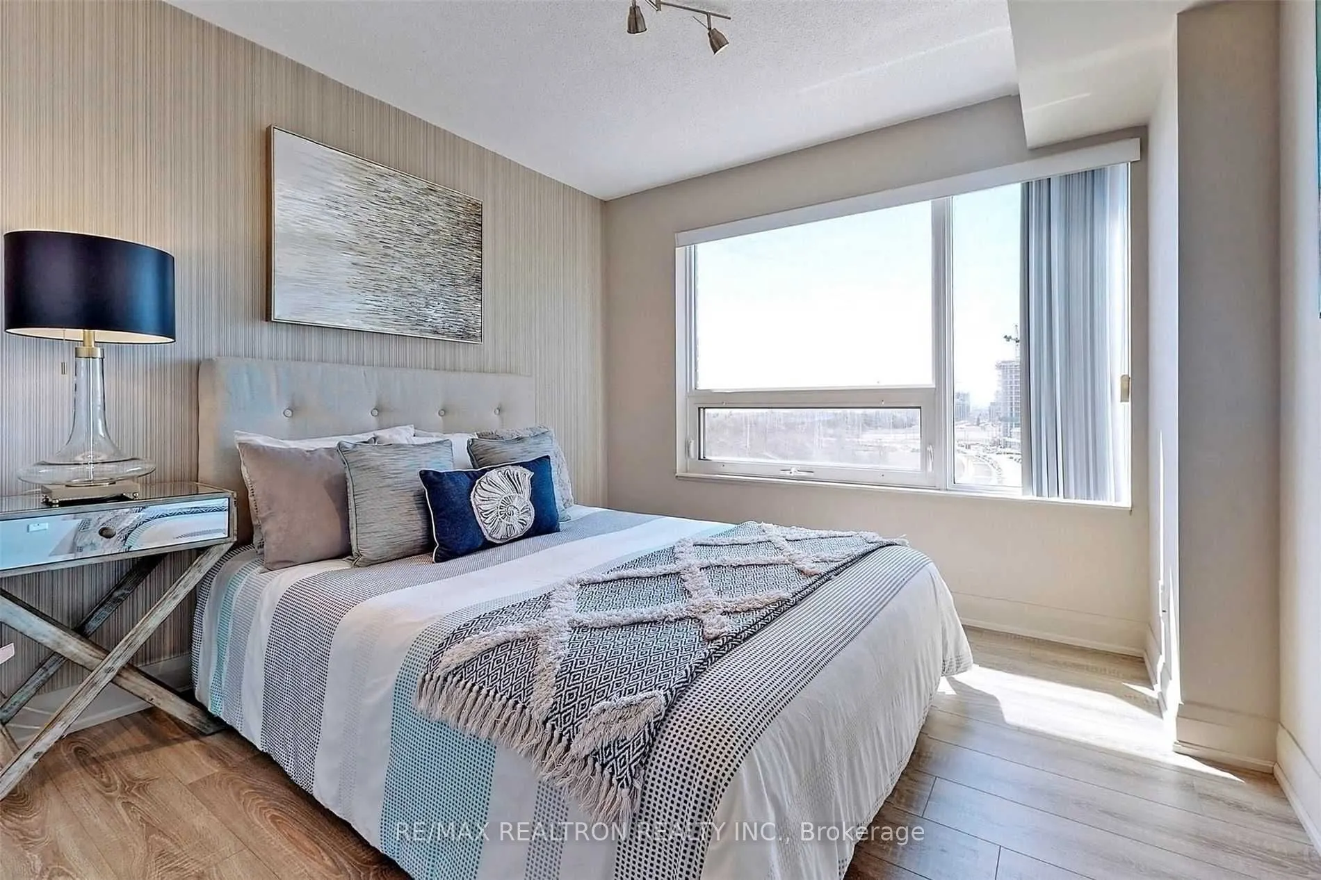 8200 Birchmount Road, #902