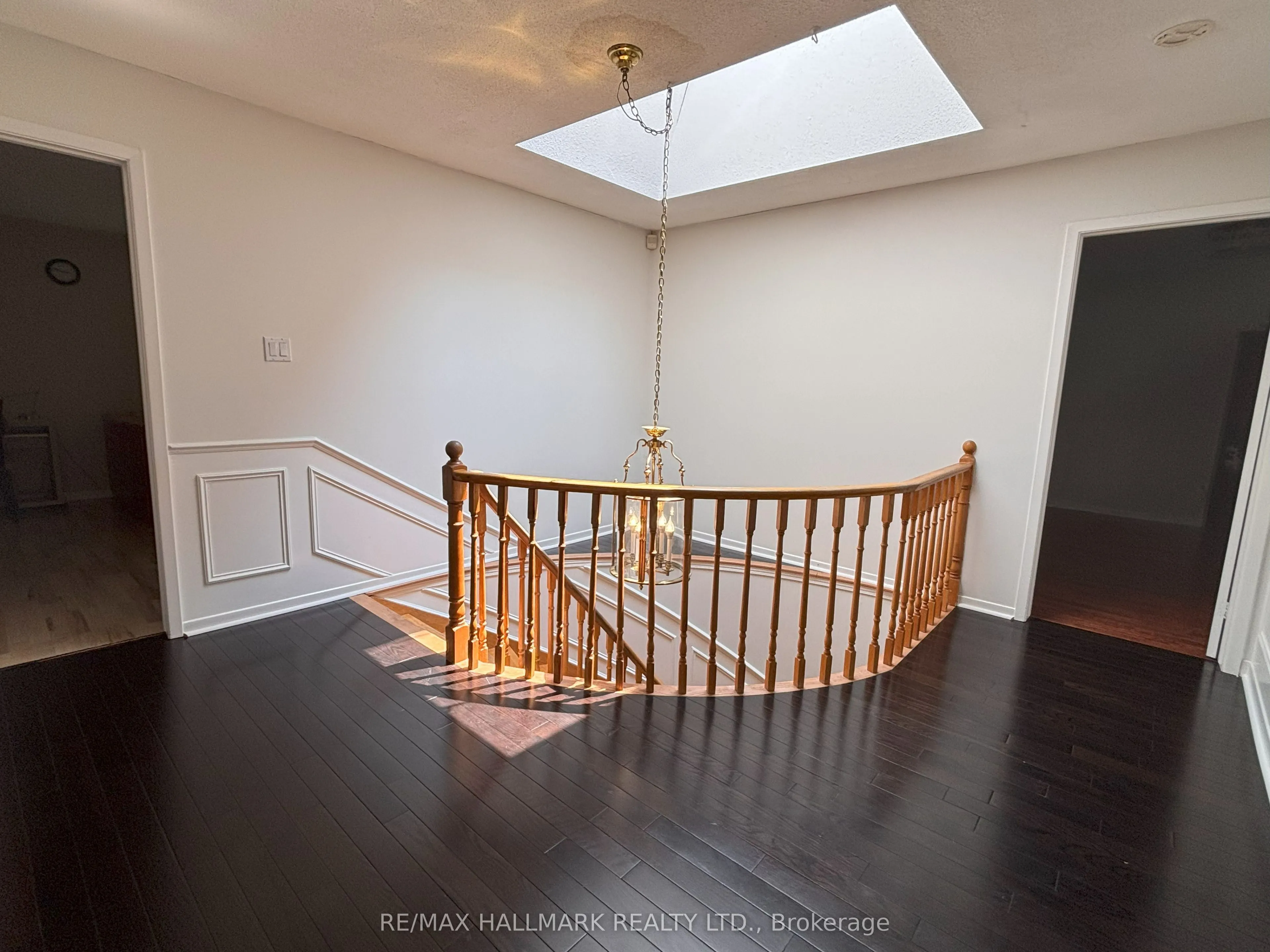 82 Windermere Crescent S
