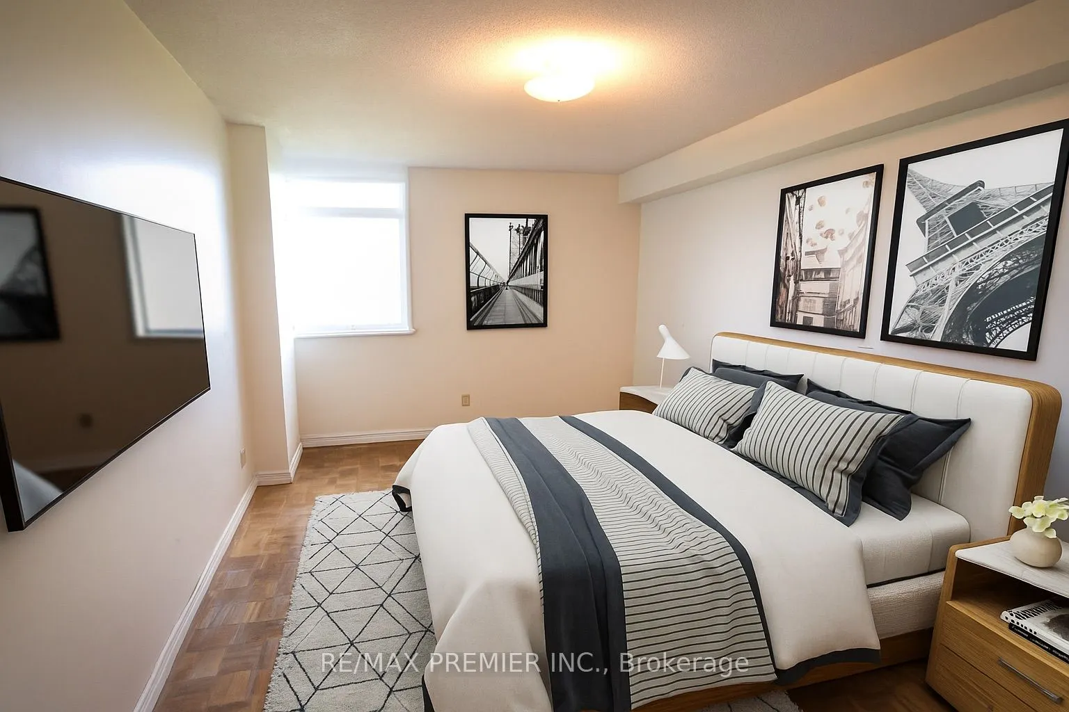 7811 Yonge Street, #1002