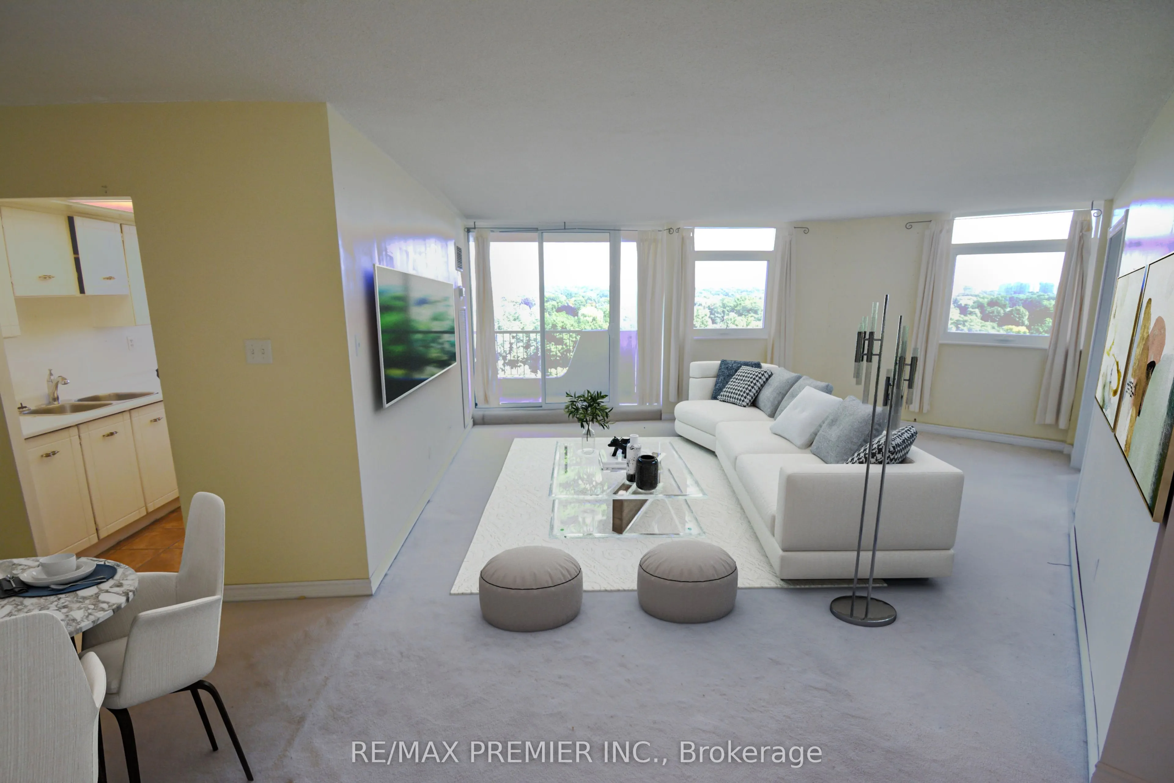 7811 Yonge Street, #1002