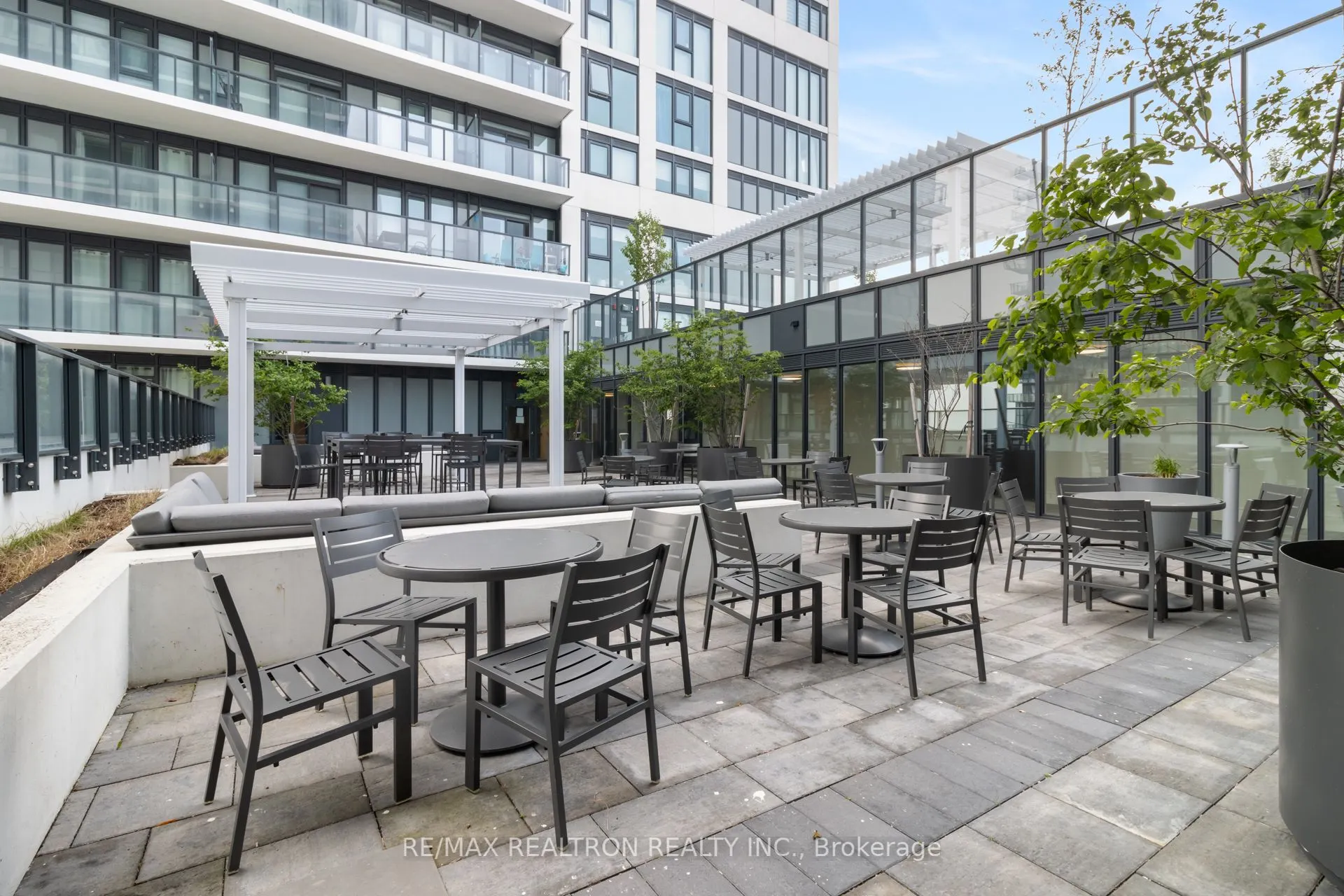 9000 Jane Street, #620