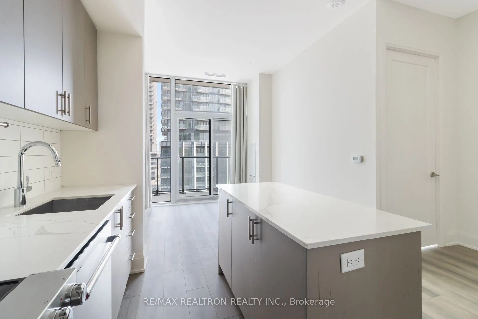 9000 Jane Street, #620