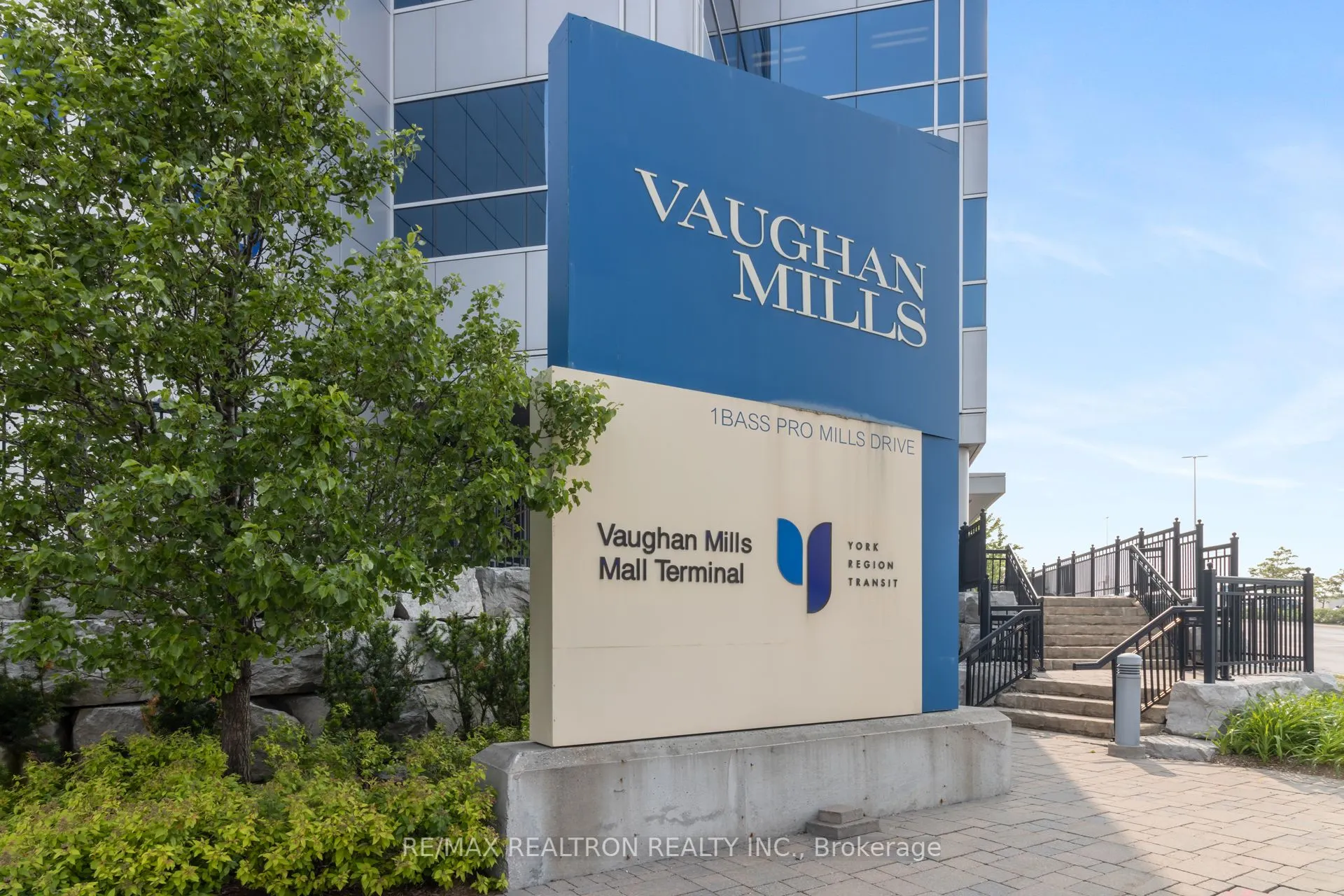 9000 Jane Street, #620