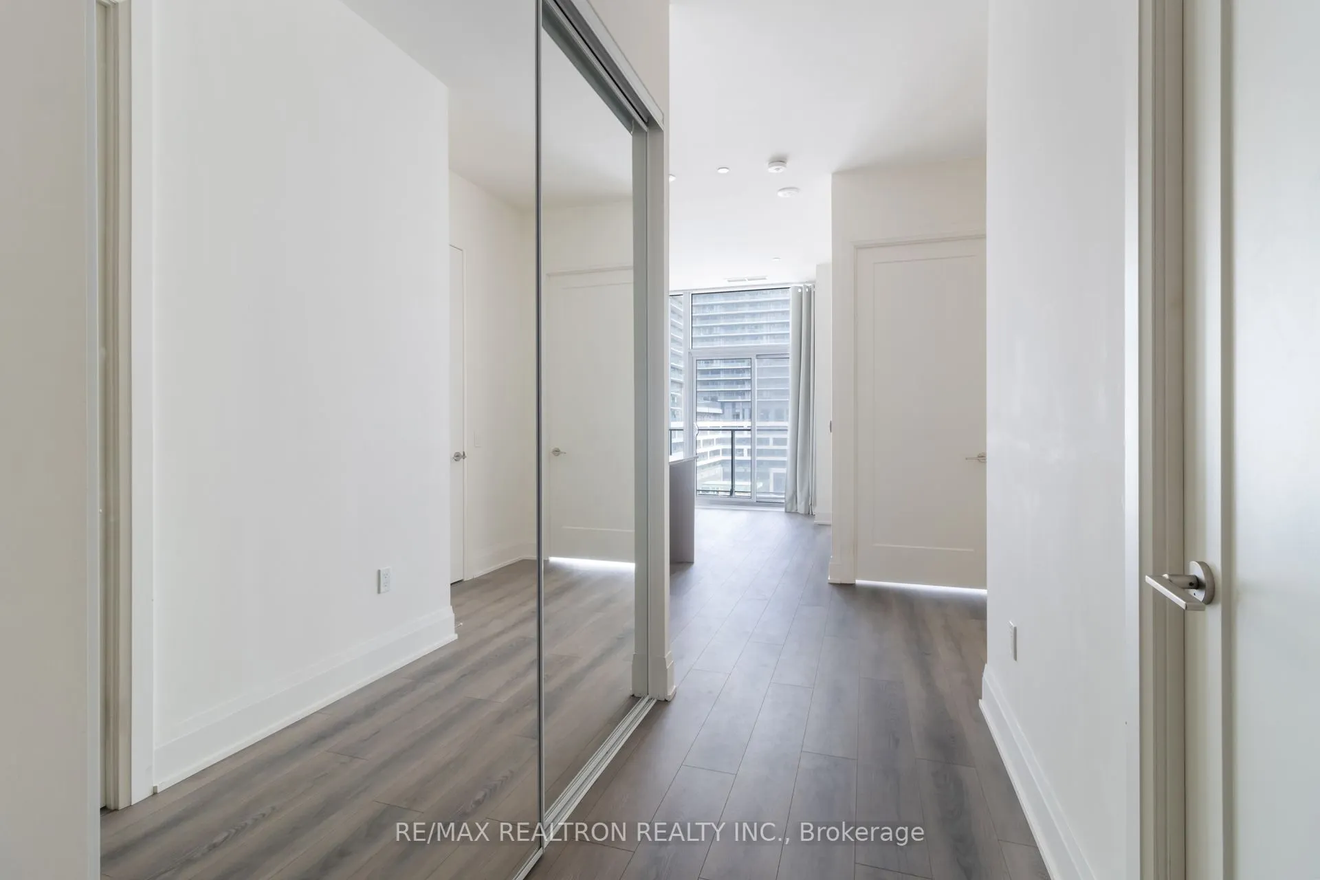 9000 Jane Street, #620