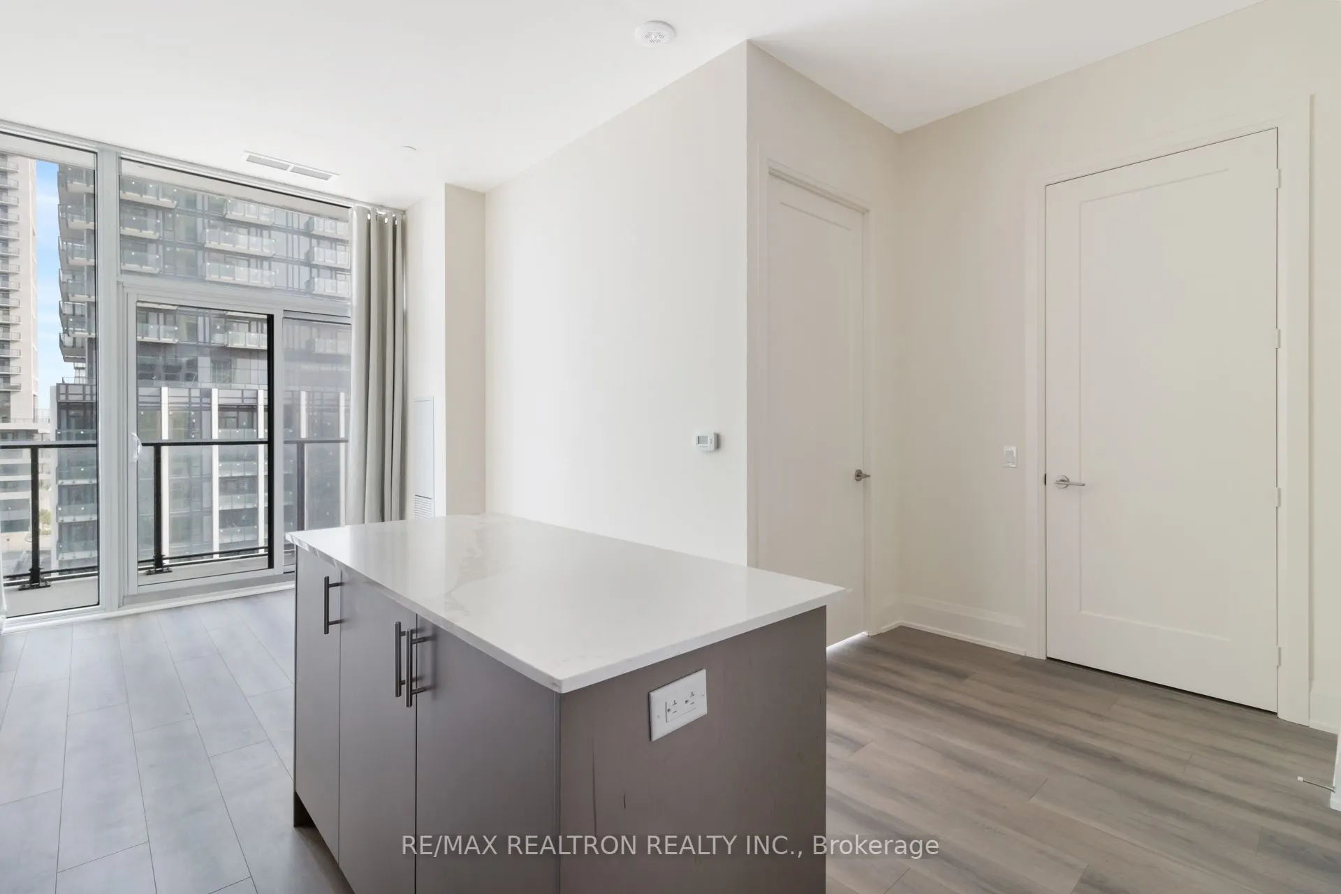 9000 Jane Street, #620