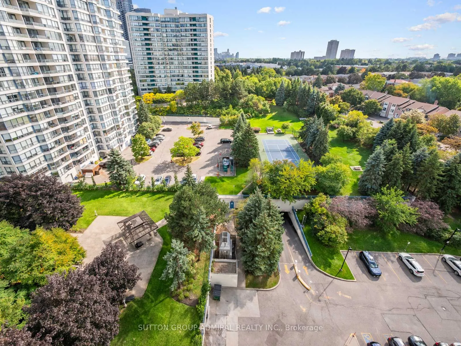 1 Clark Avenue W, #1501