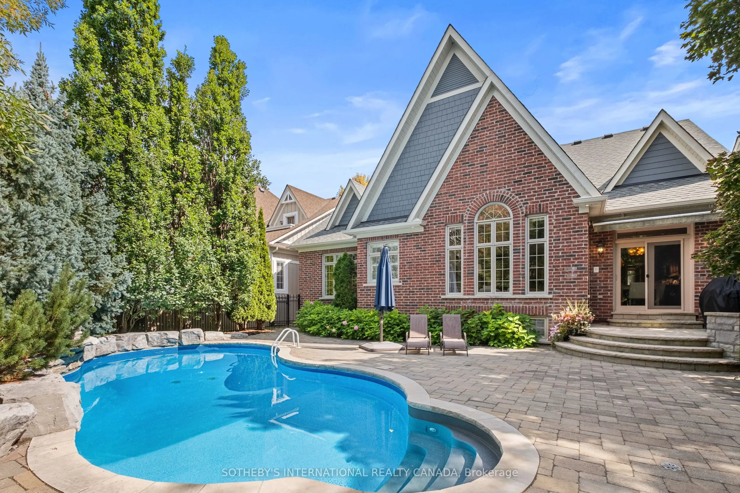 8 Harper Hill Road