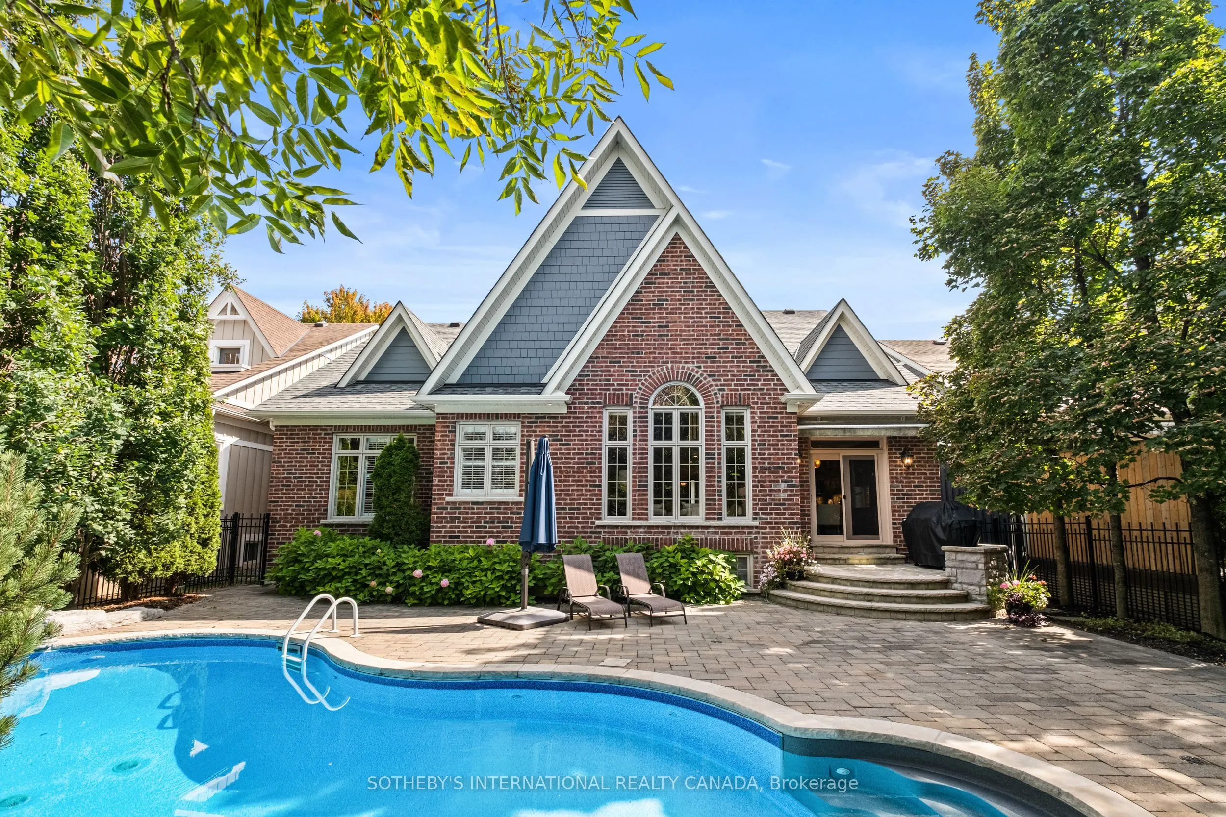 8 Harper Hill Road