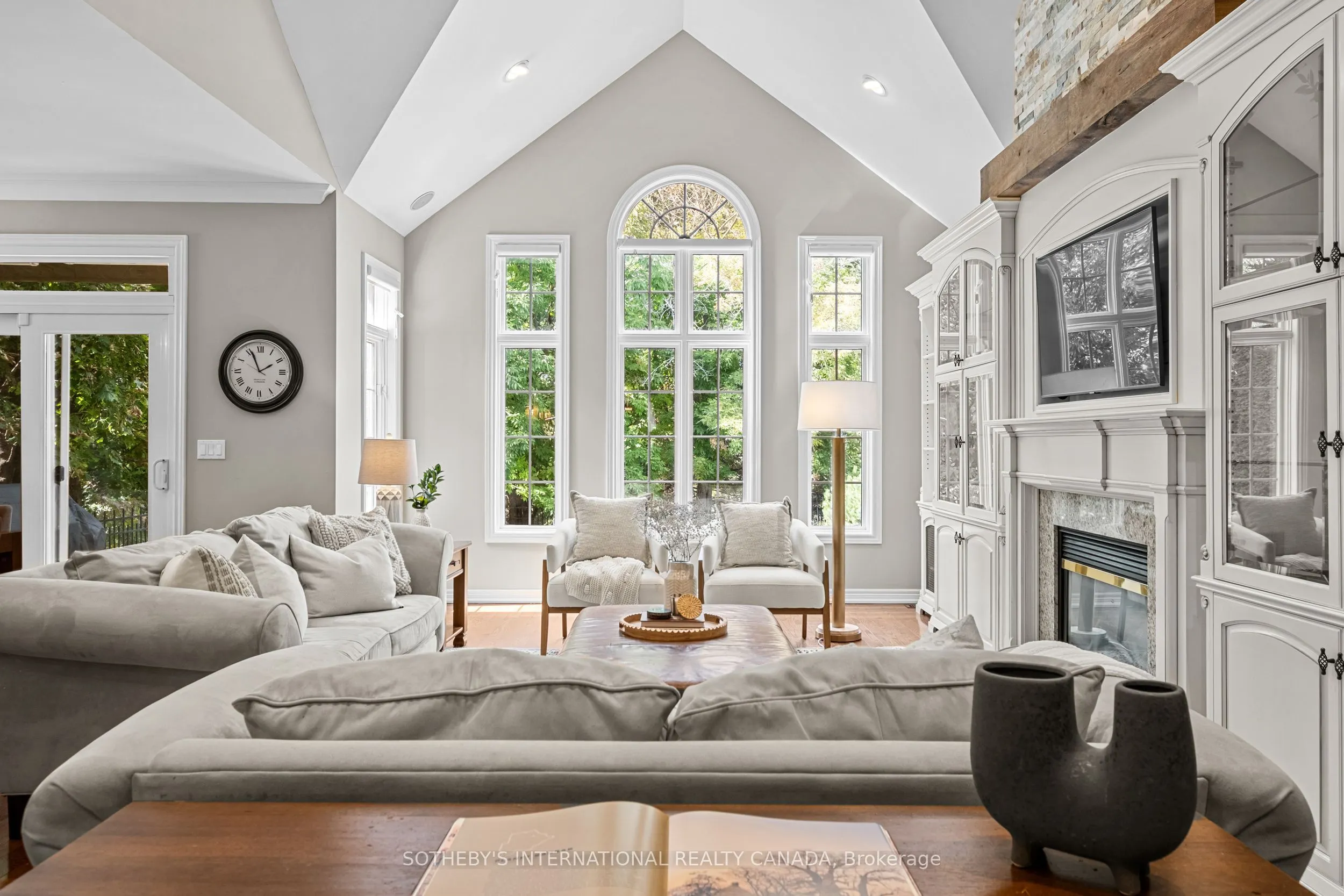 8 Harper Hill Road