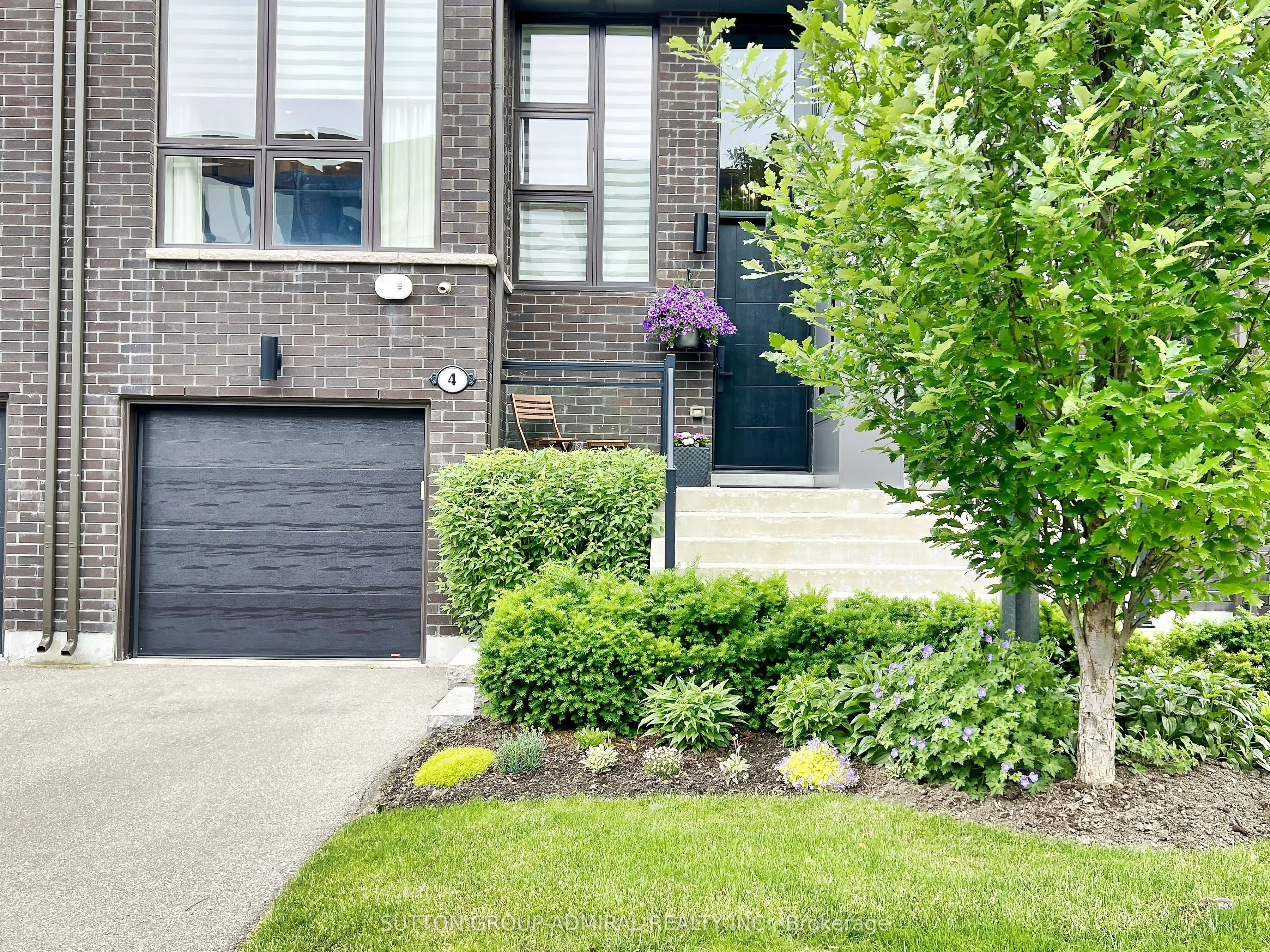 4 Sable Road