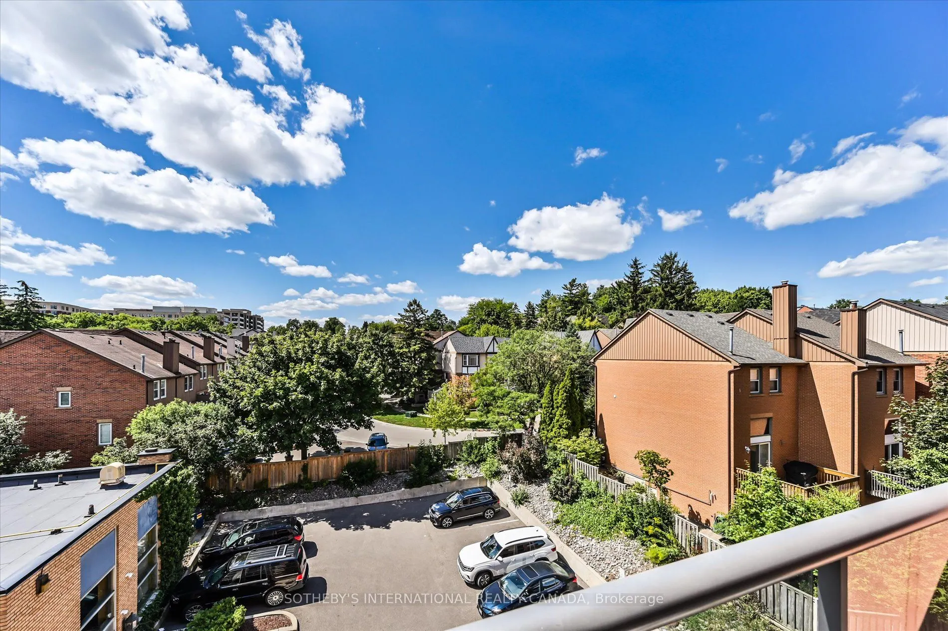 160 Woodbridge Avenue, #409