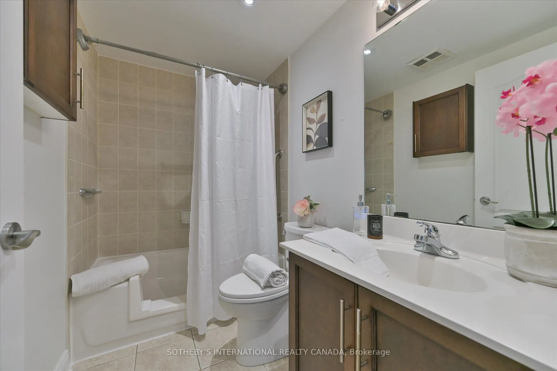 160 Woodbridge Avenue, #409