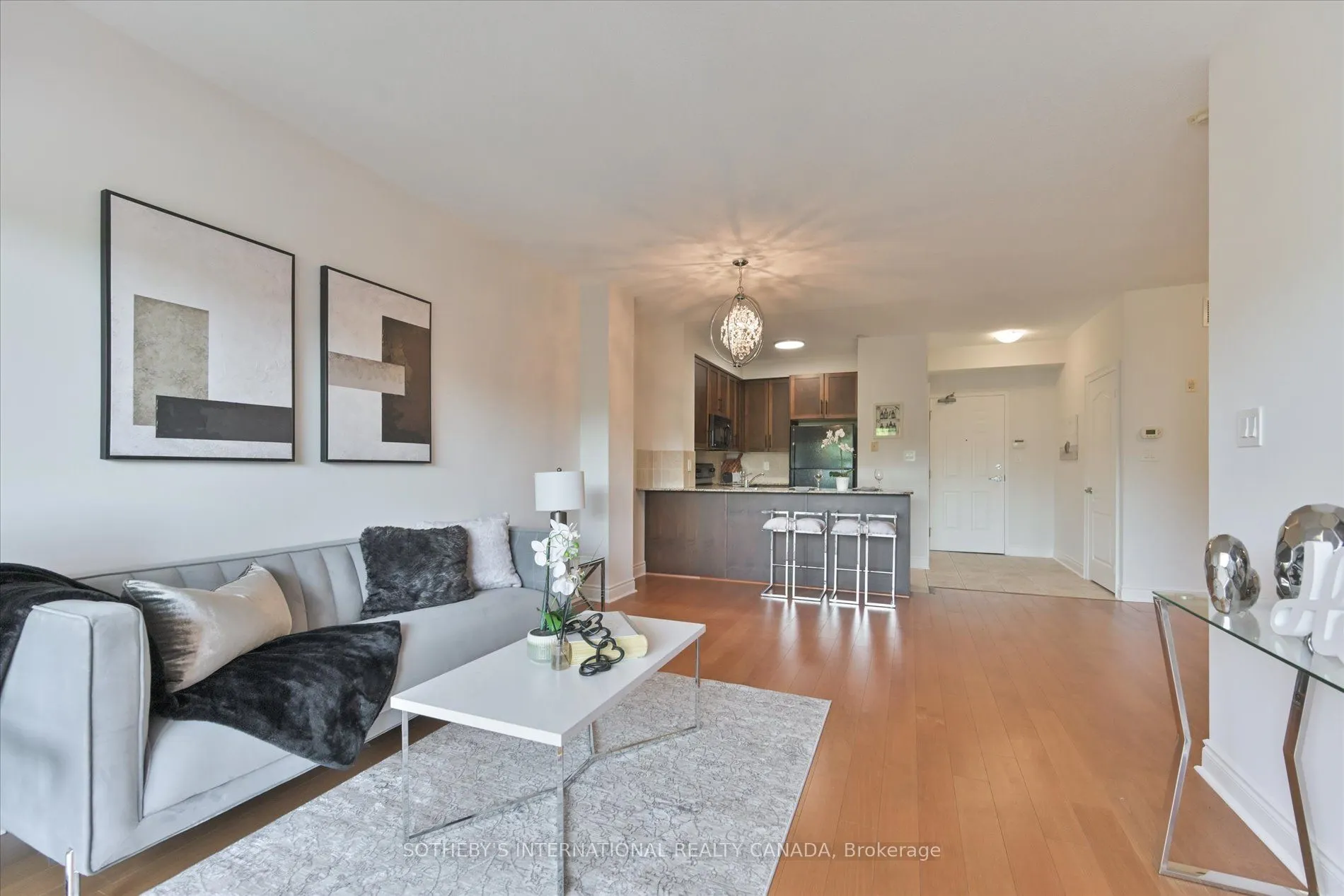 160 Woodbridge Avenue, #409