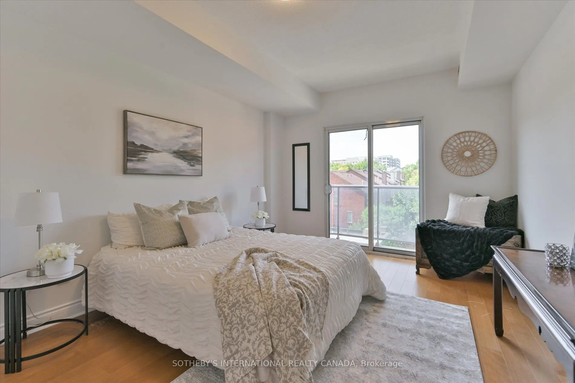 160 Woodbridge Avenue, #409