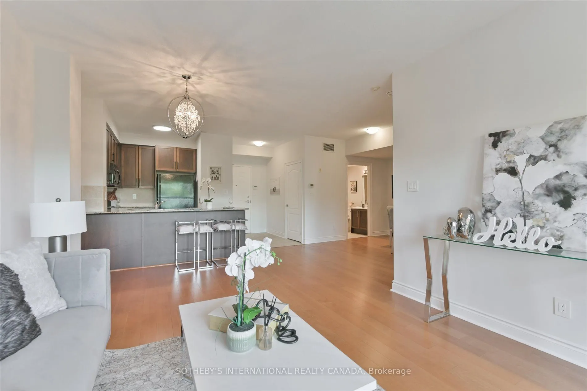 160 Woodbridge Avenue, #409