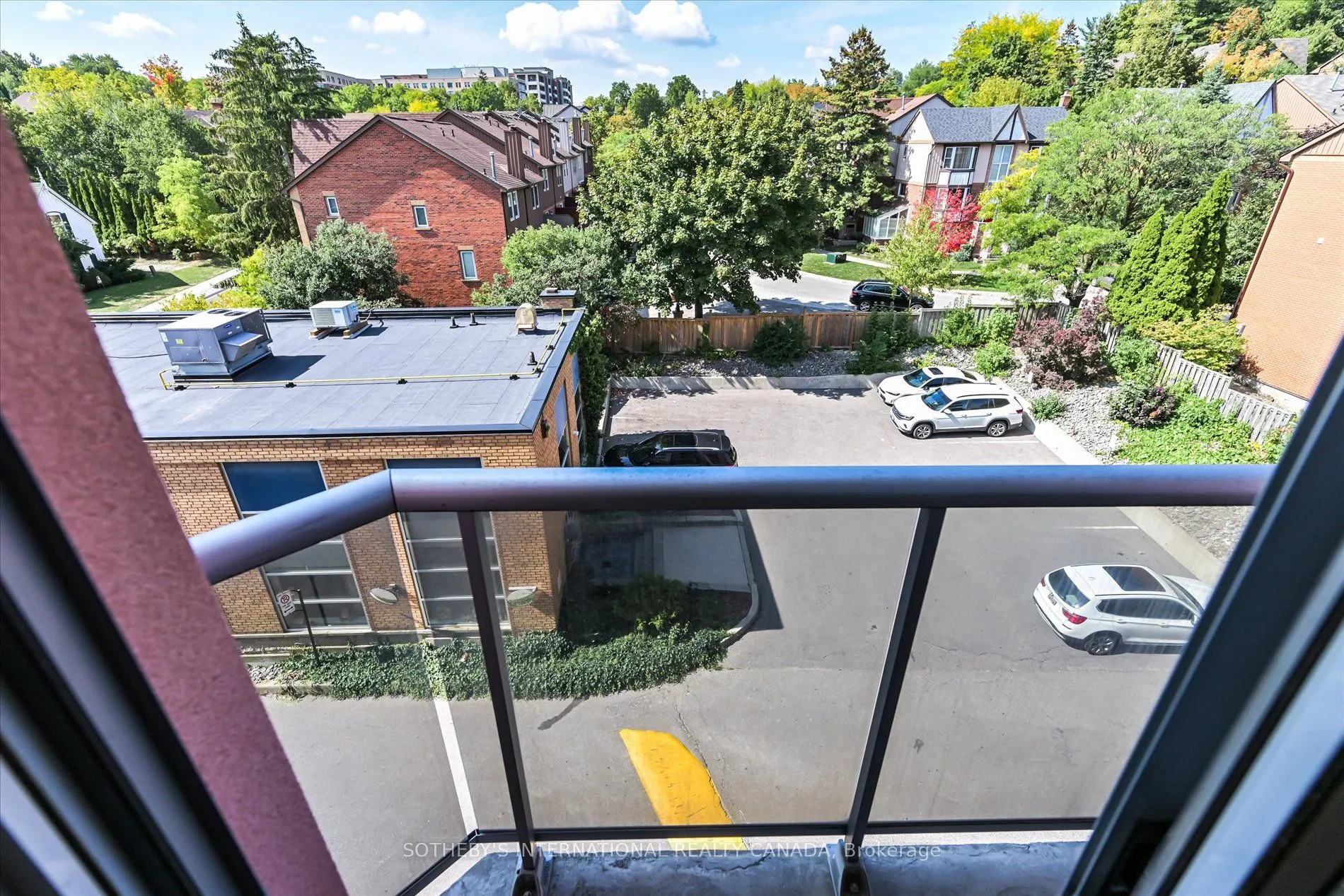 160 Woodbridge Avenue, #409