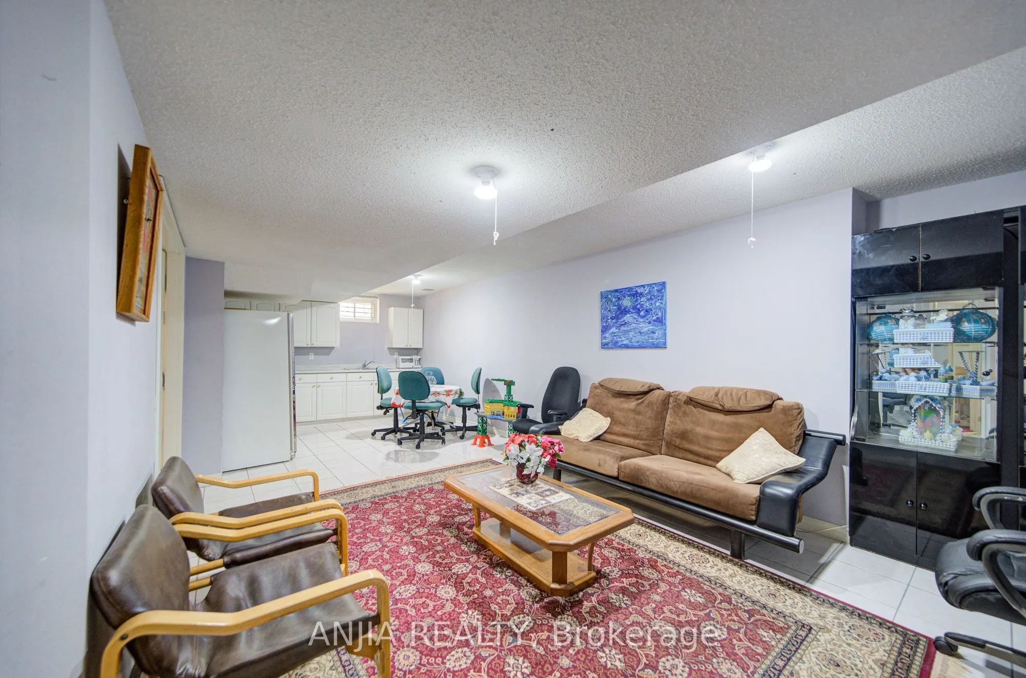 20 Lady Lynn Crescent