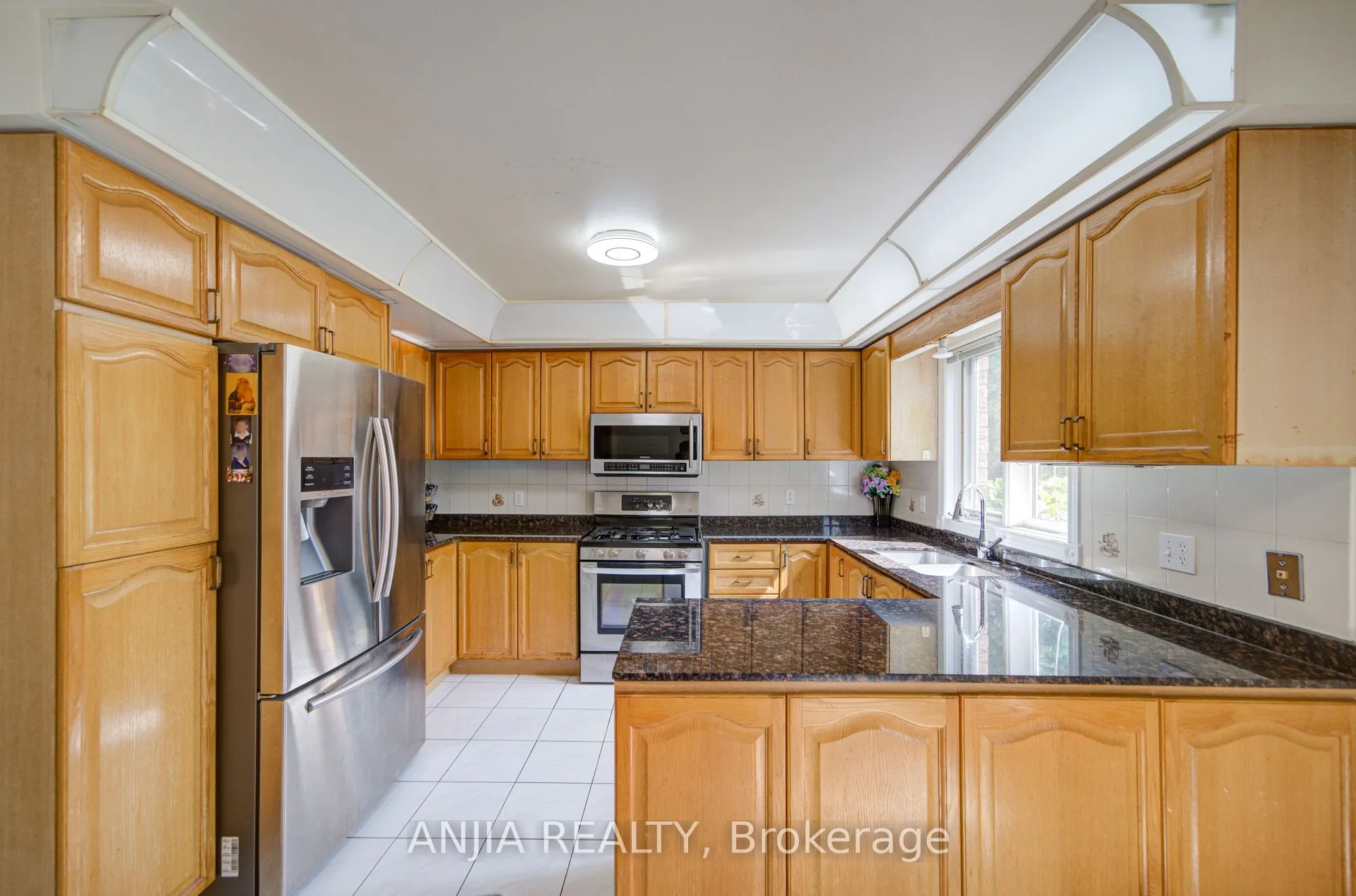 20 Lady Lynn Crescent