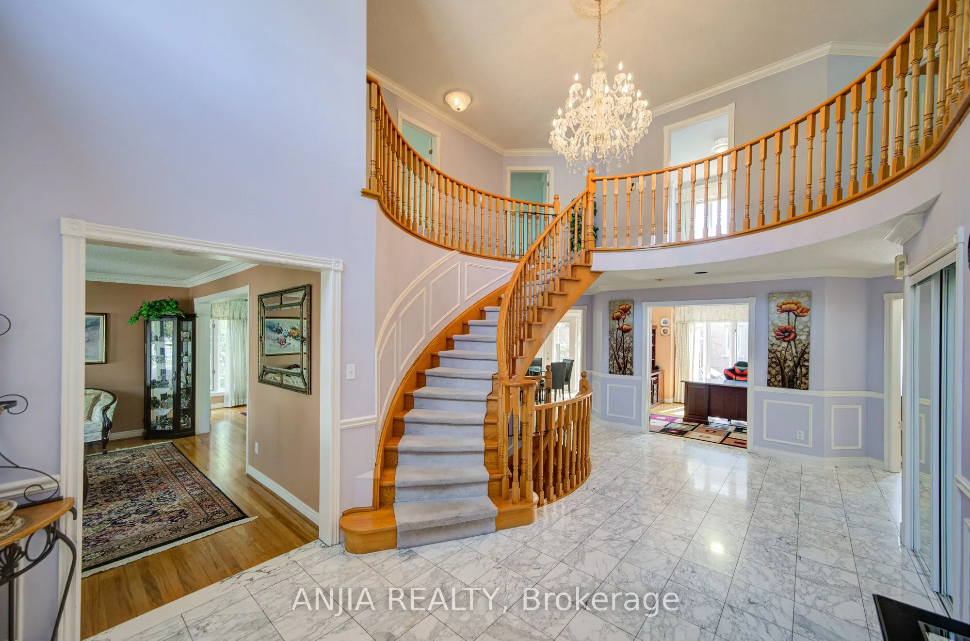 20 Lady Lynn Crescent