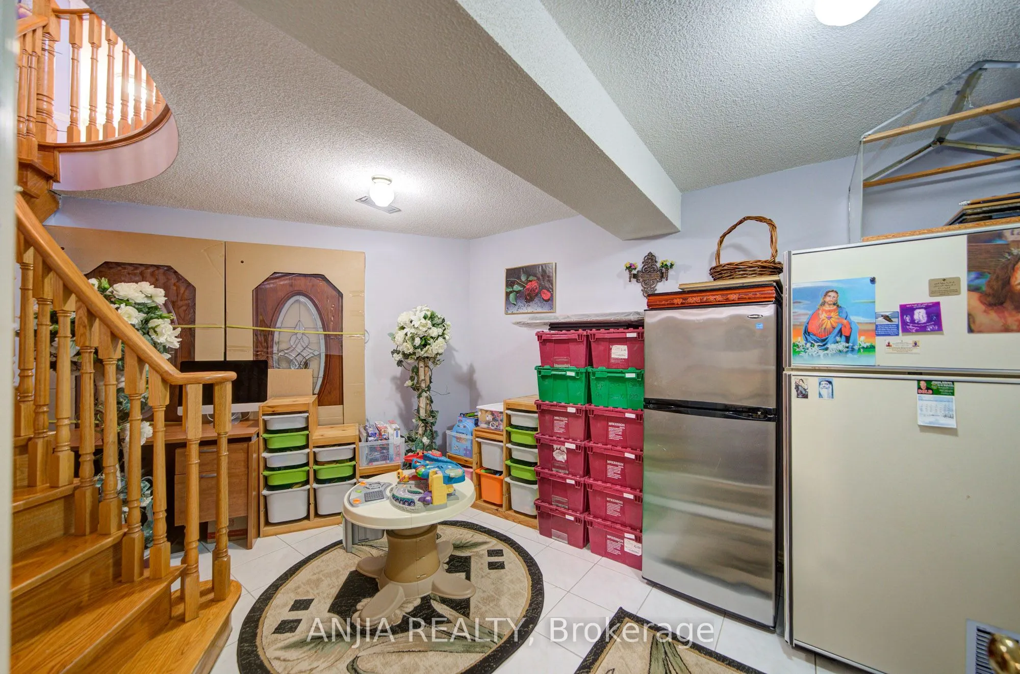 20 Lady Lynn Crescent