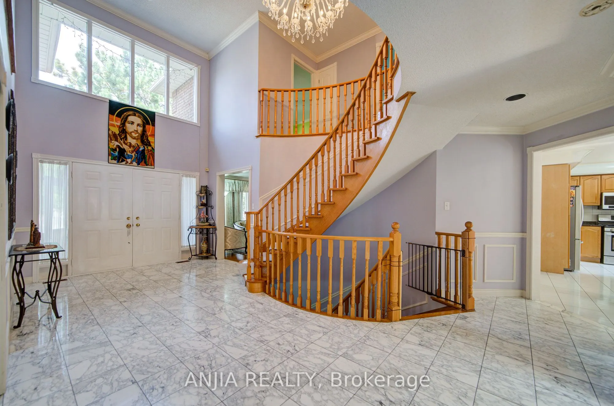 20 Lady Lynn Crescent