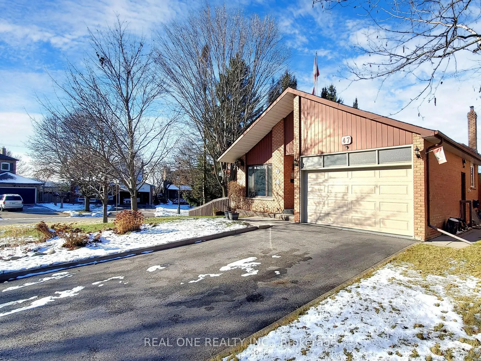 47 Lowe Boulevard
