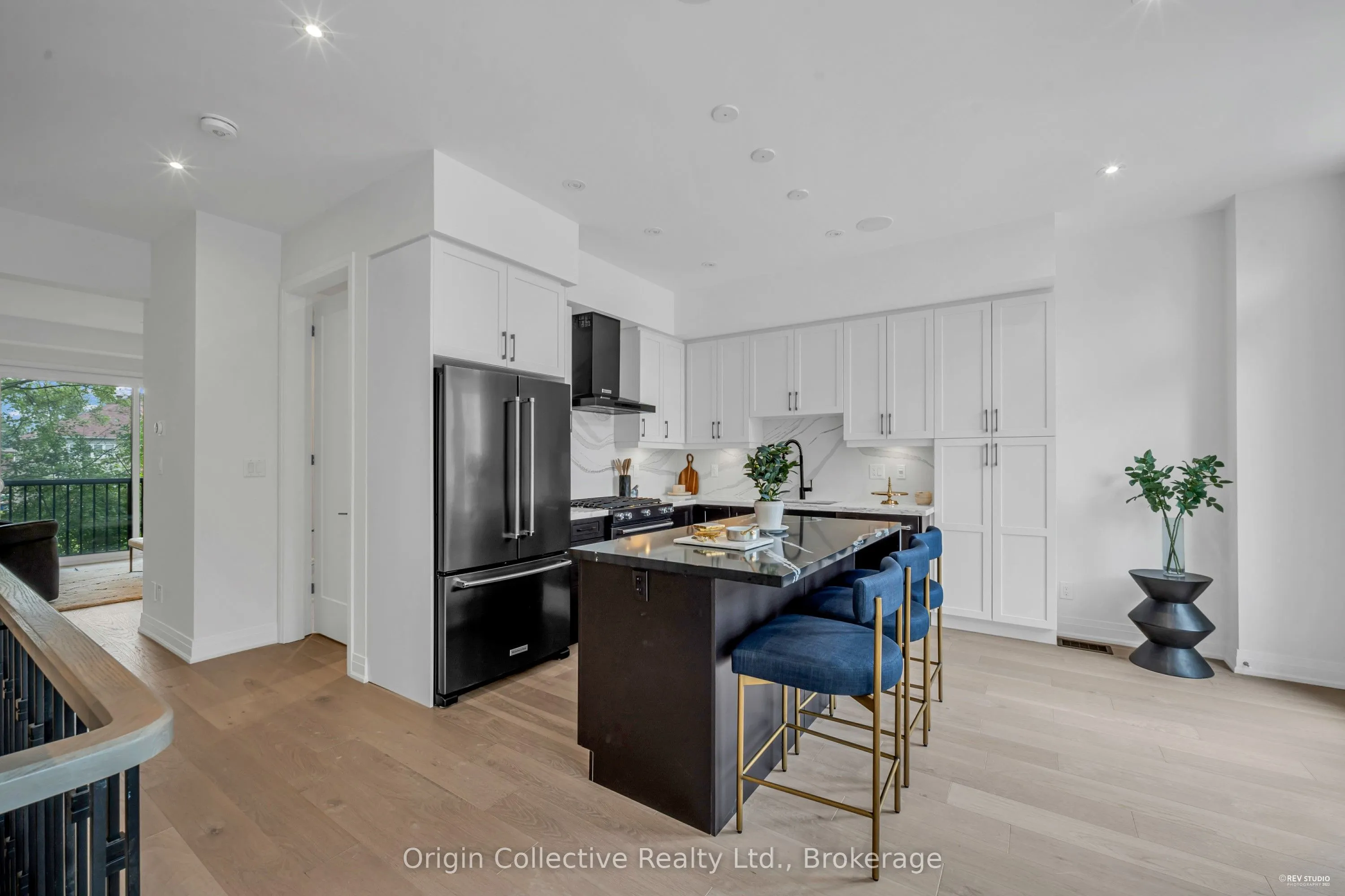 6 Howick Lane