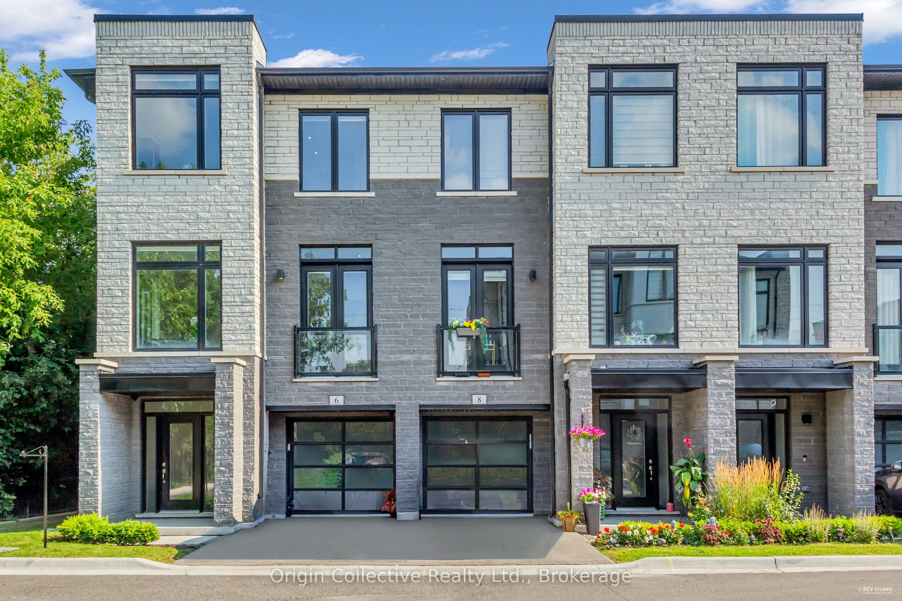 6 Howick Lane