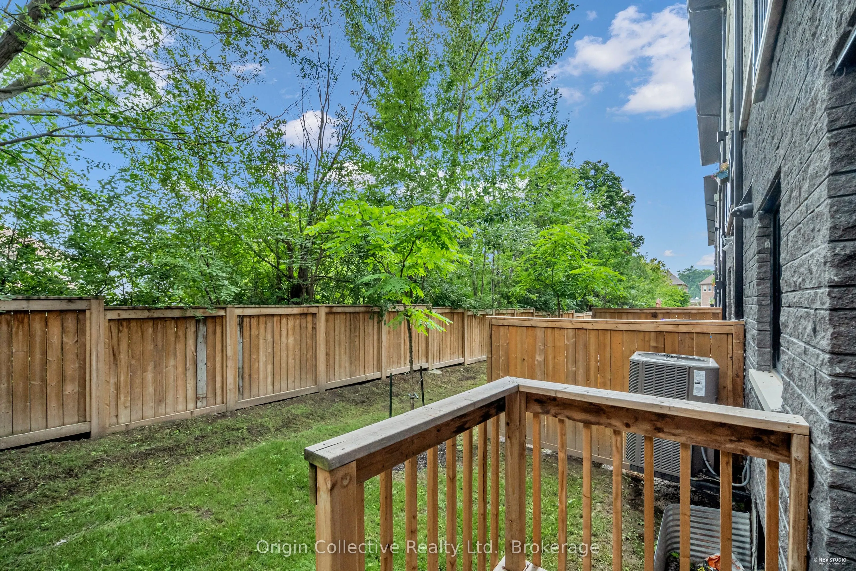 6 Howick Lane