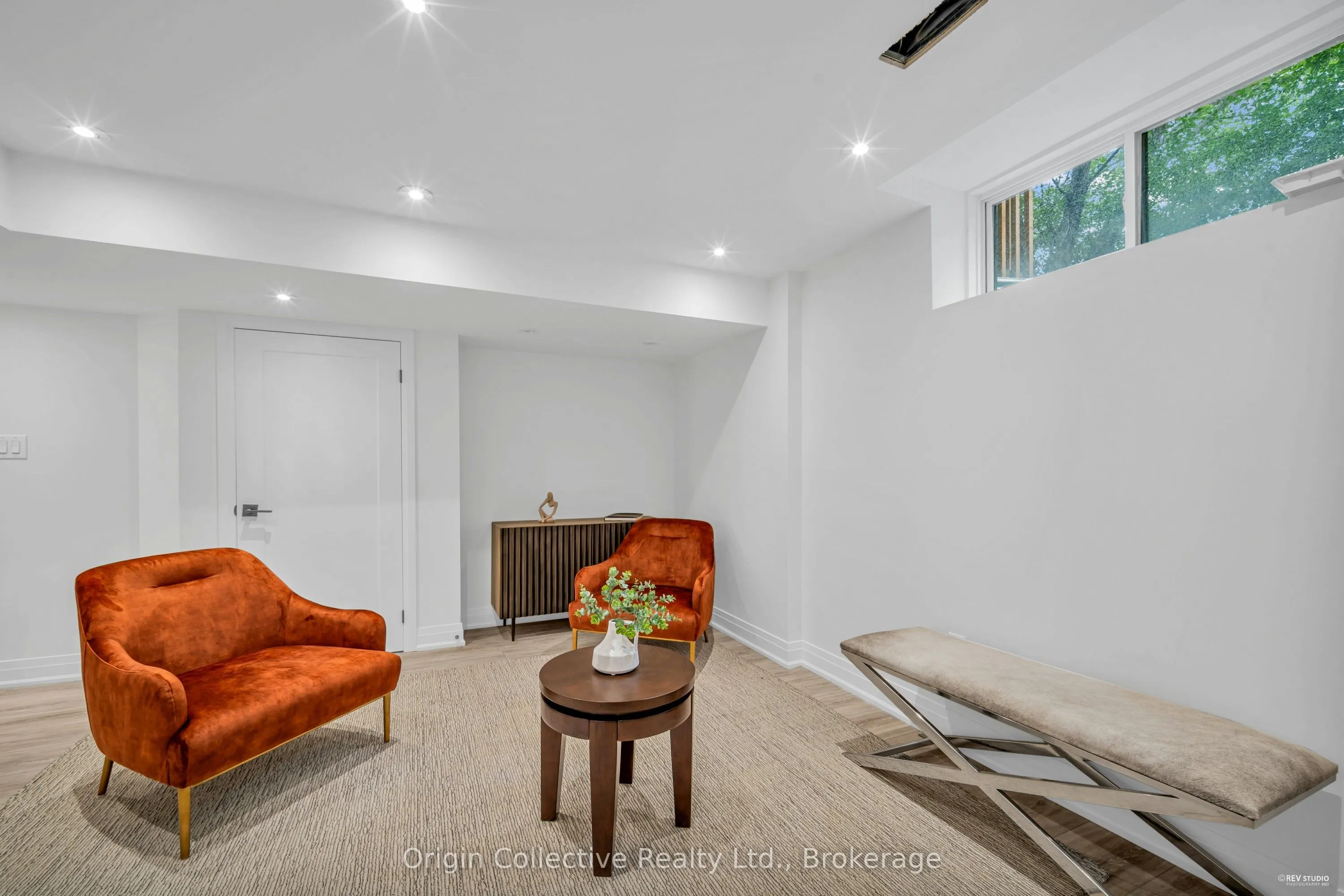 6 Howick Lane