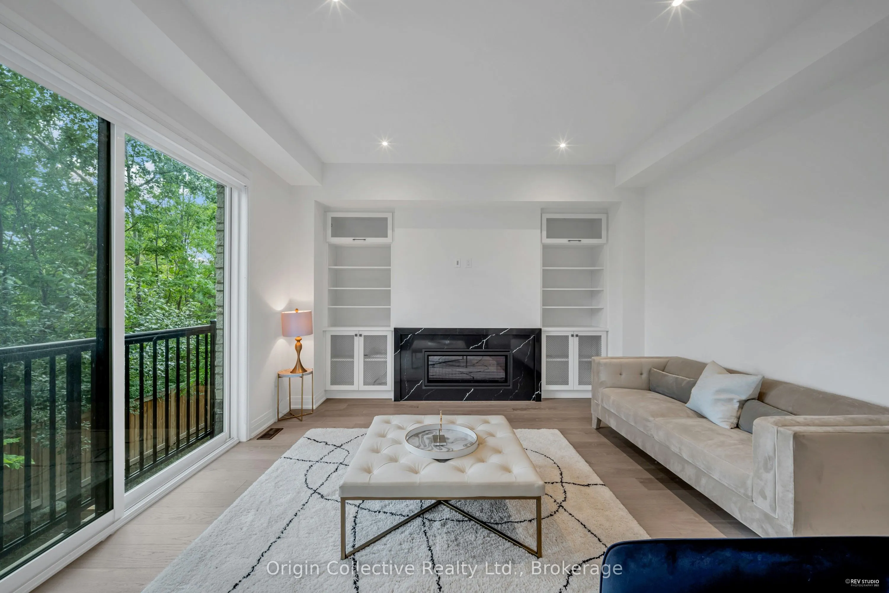6 Howick Lane
