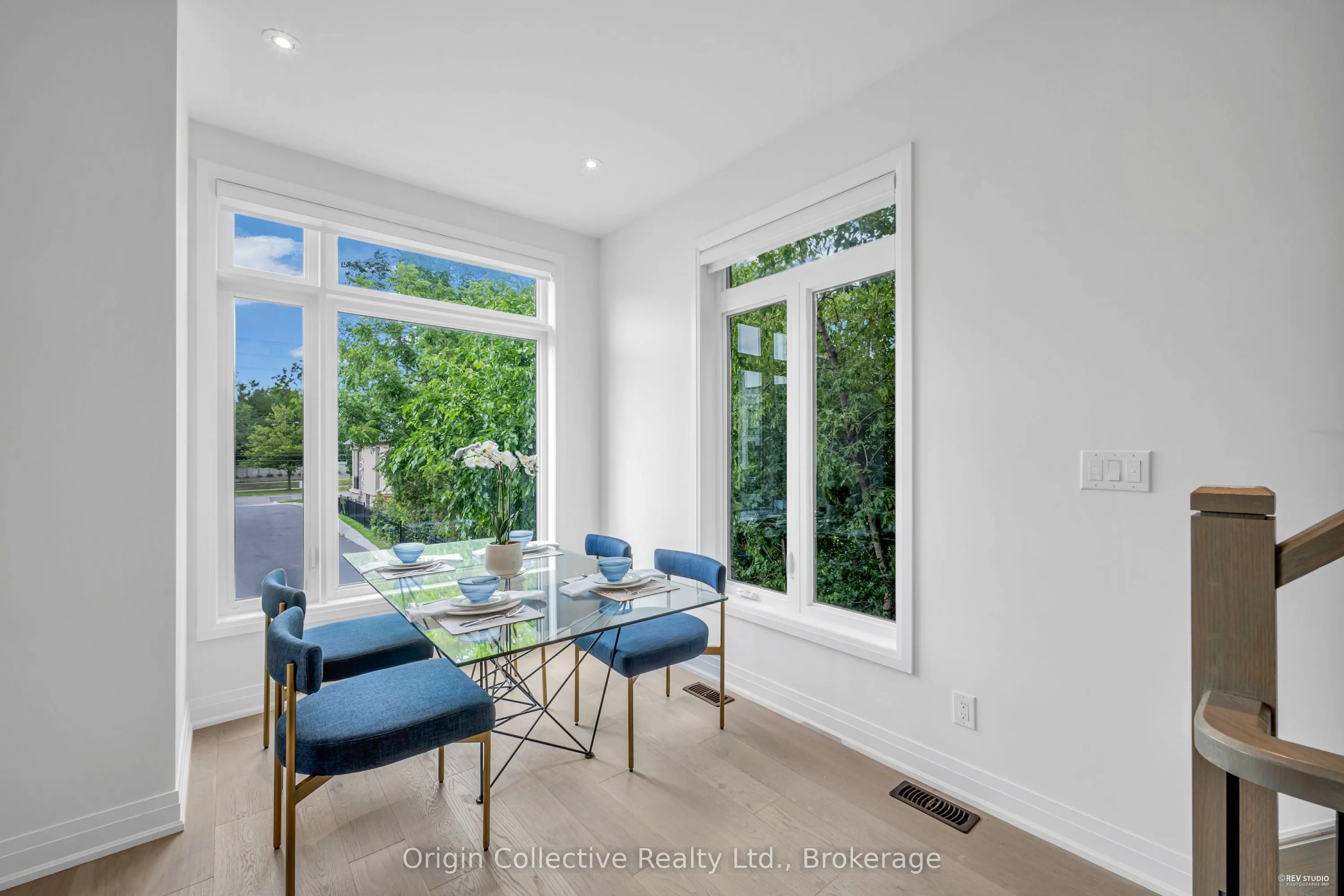 6 Howick Lane
