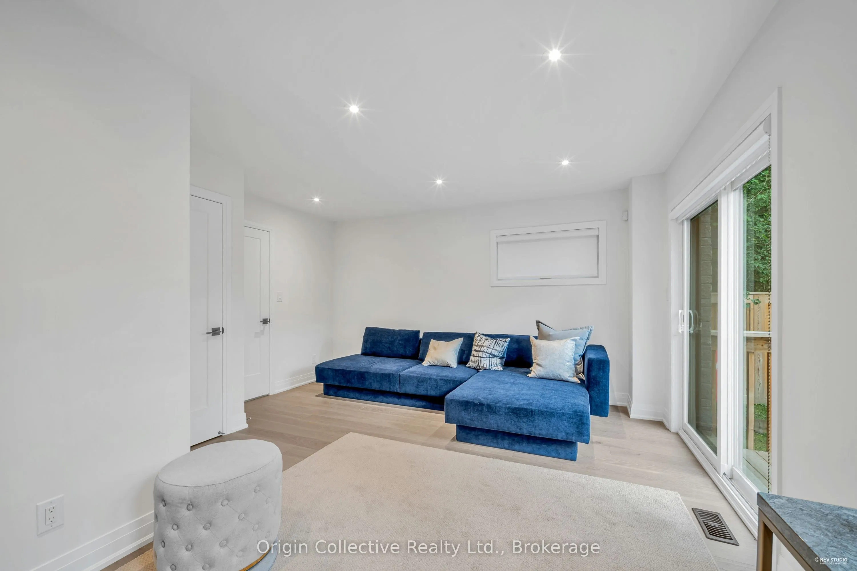 6 Howick Lane