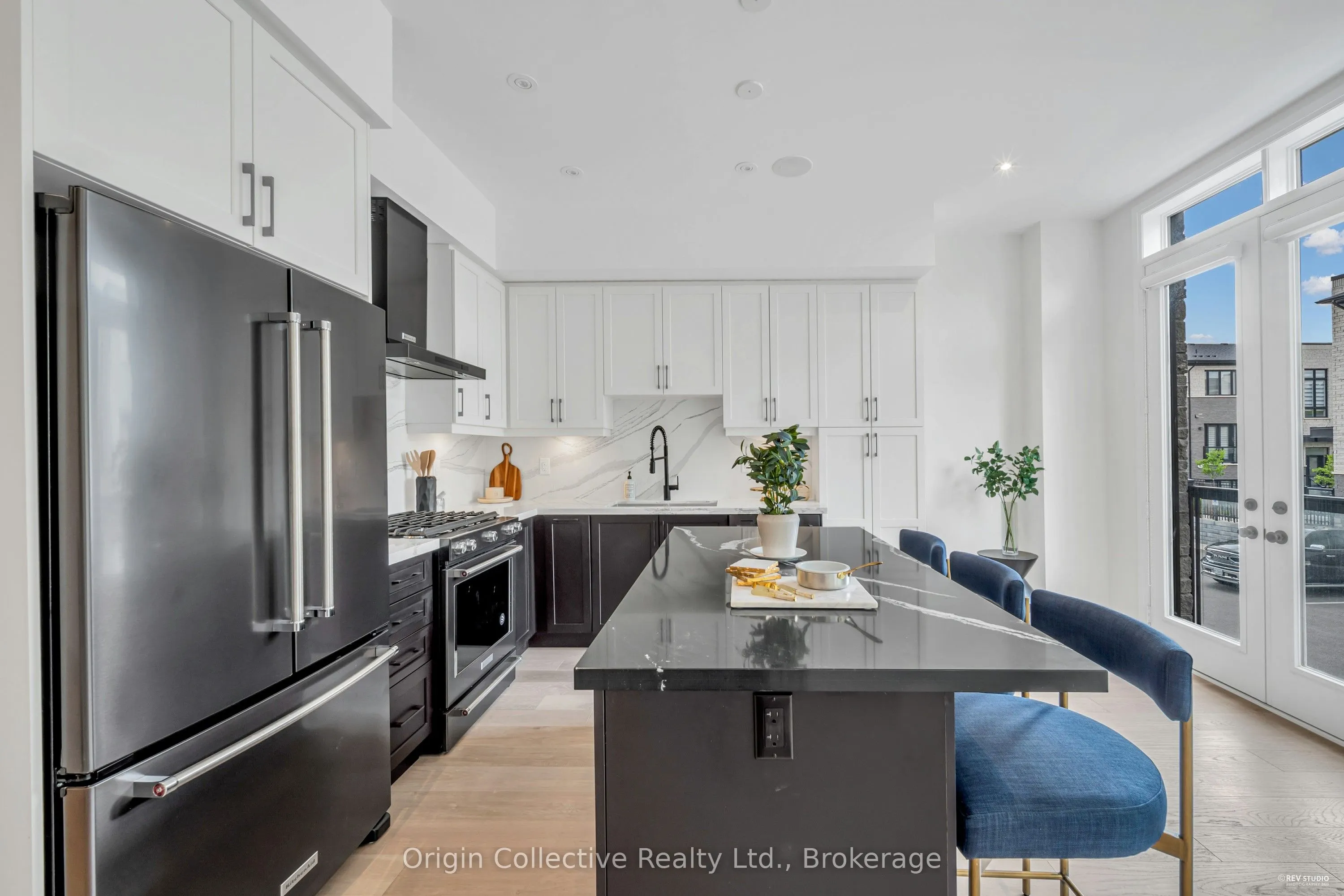6 Howick Lane
