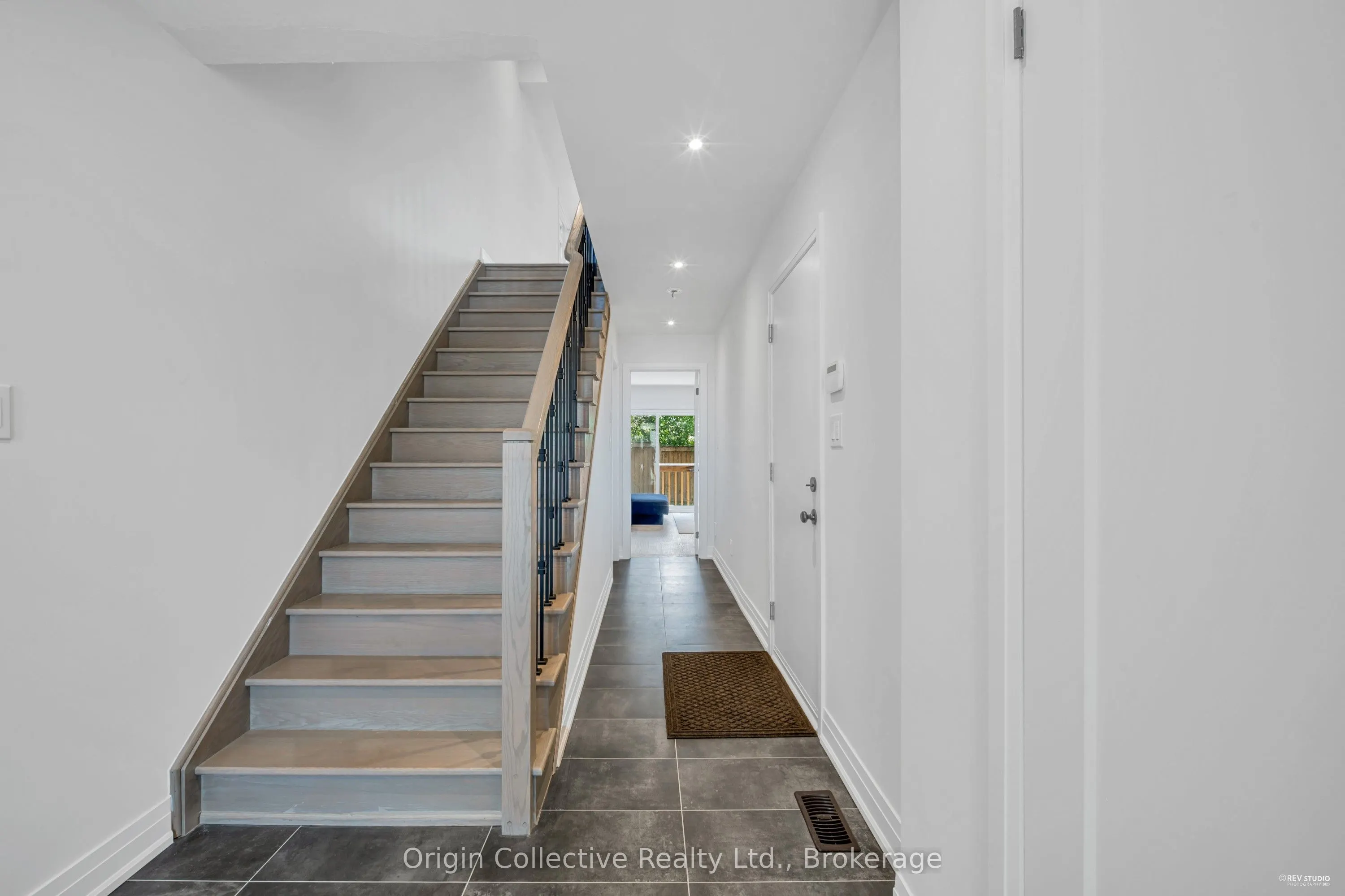 6 Howick Lane