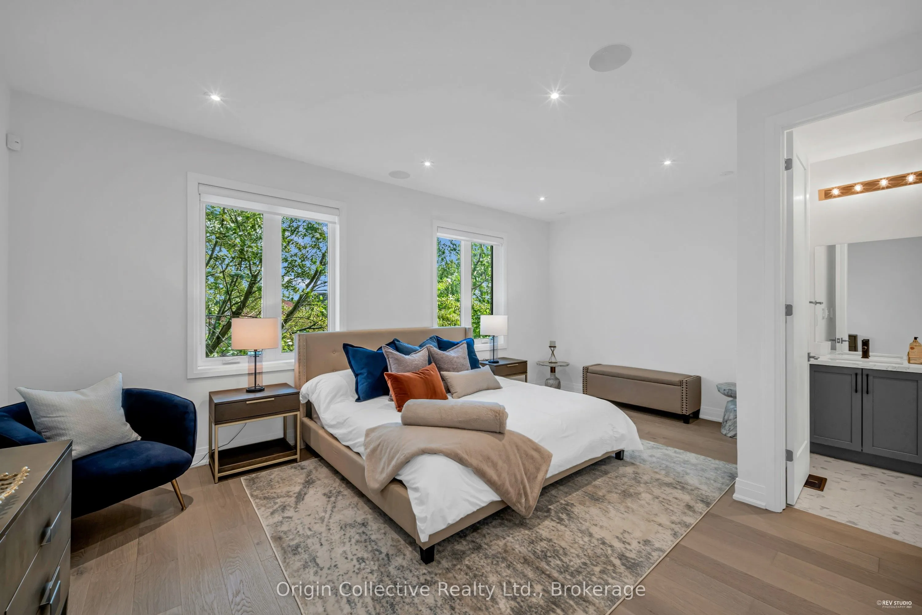 6 Howick Lane